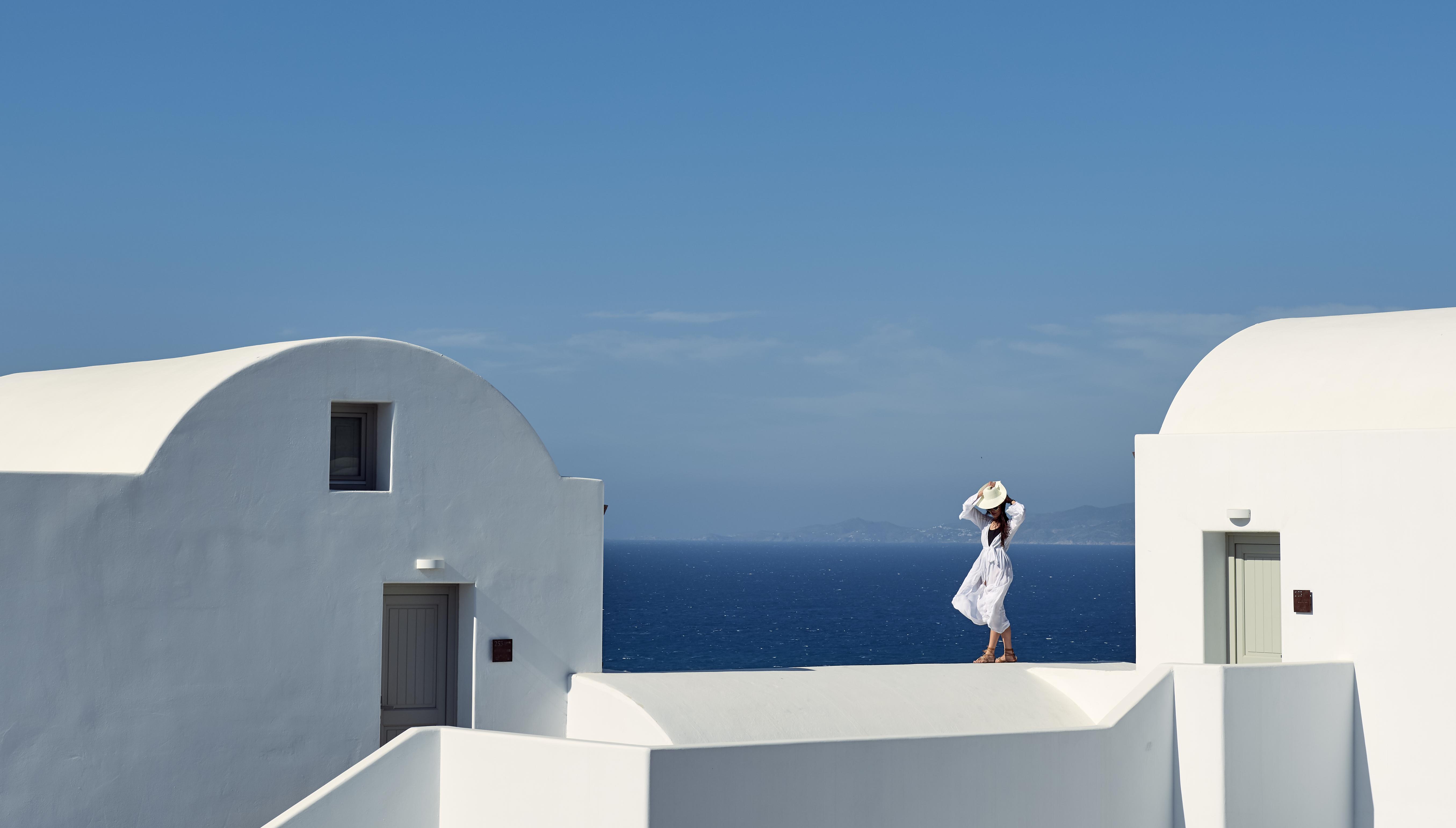 Santo Pure & Hotel Oia (Santorini)