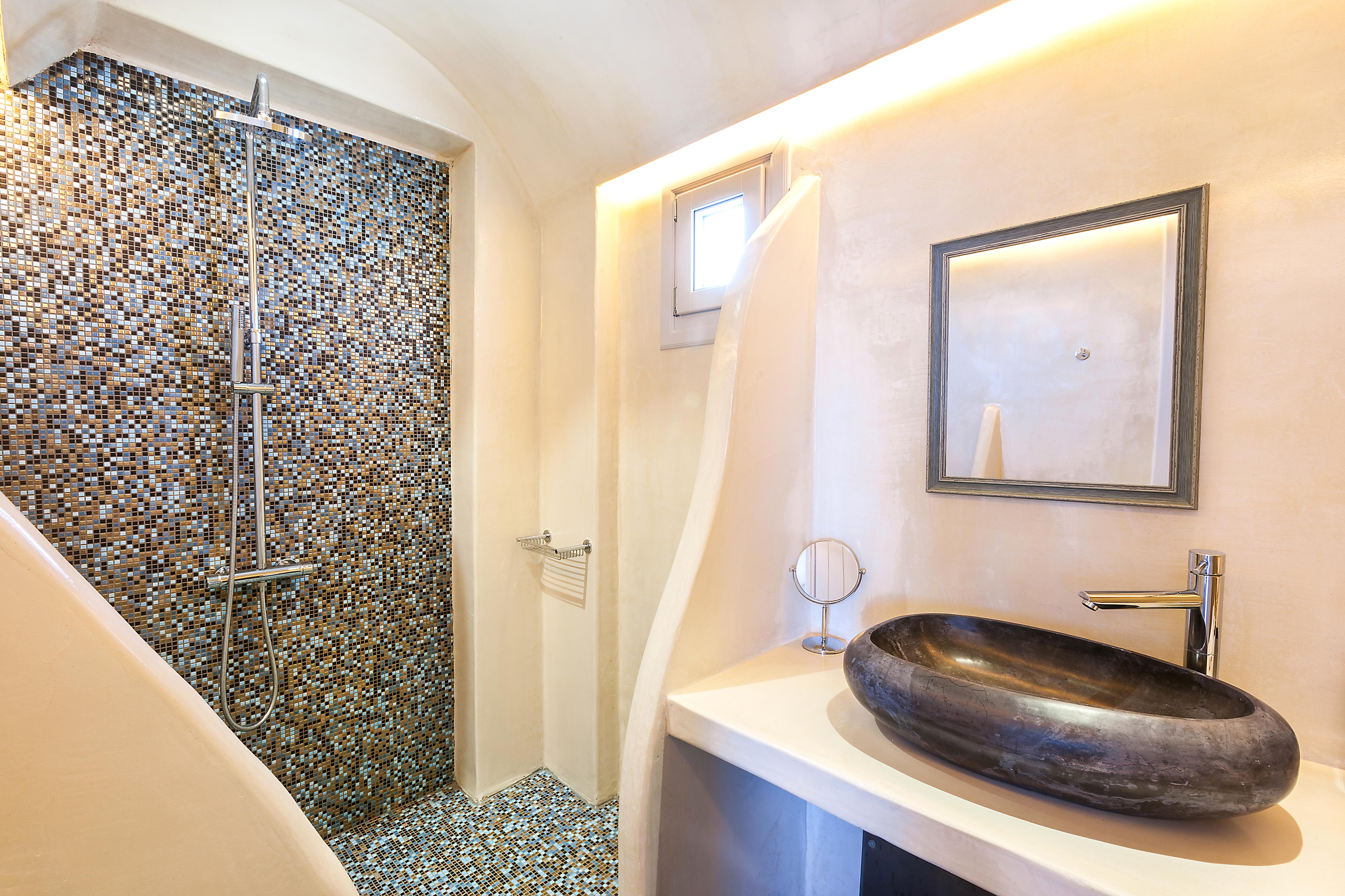 Santorini Secret Premium 4*