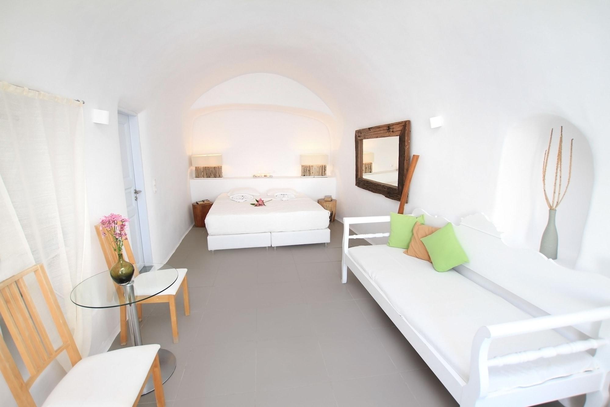 Vip Oia (Santorini)