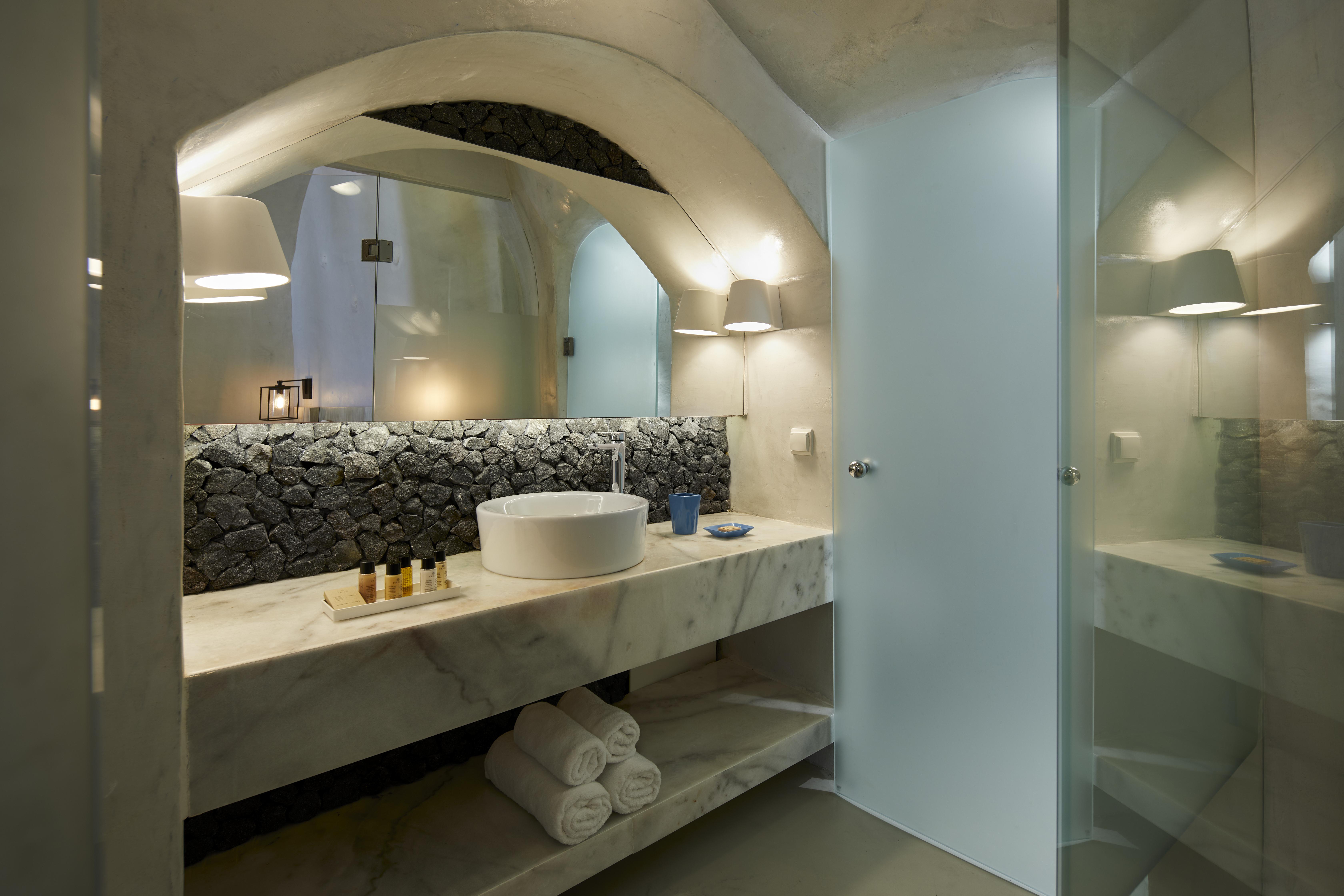 Hotel Rhenia's Oia (Santorini)