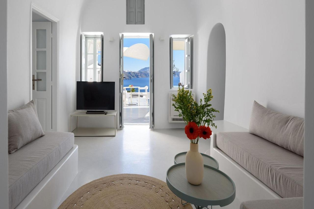 Lcv Oia Lathouri Cave Villa With Heated Plunge Pool Villa