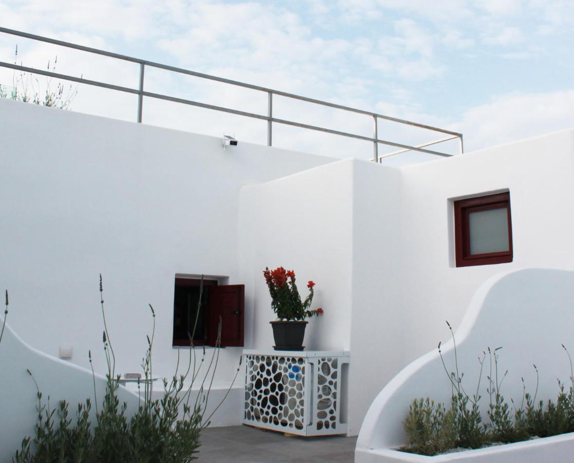 Outopoia Cave Aparthotel *