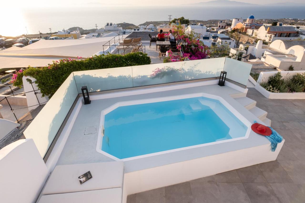 Outopoia Cave Aparthotel Oia (Santorini)