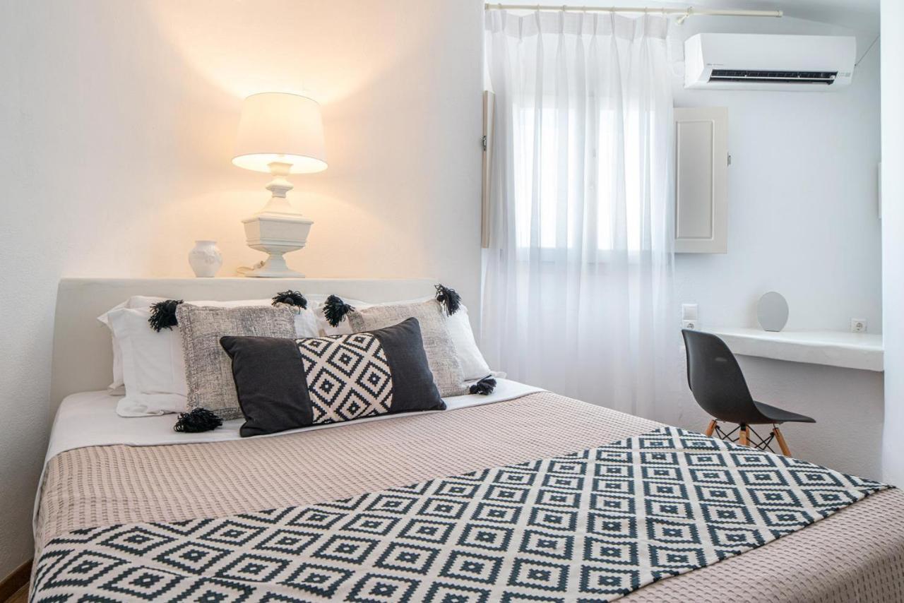 Ovs Oia The Villa Ode Santorini *