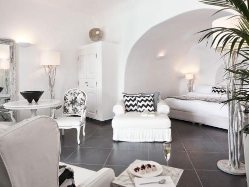 Hotel San Antonio Luxury Oia (Santorini)