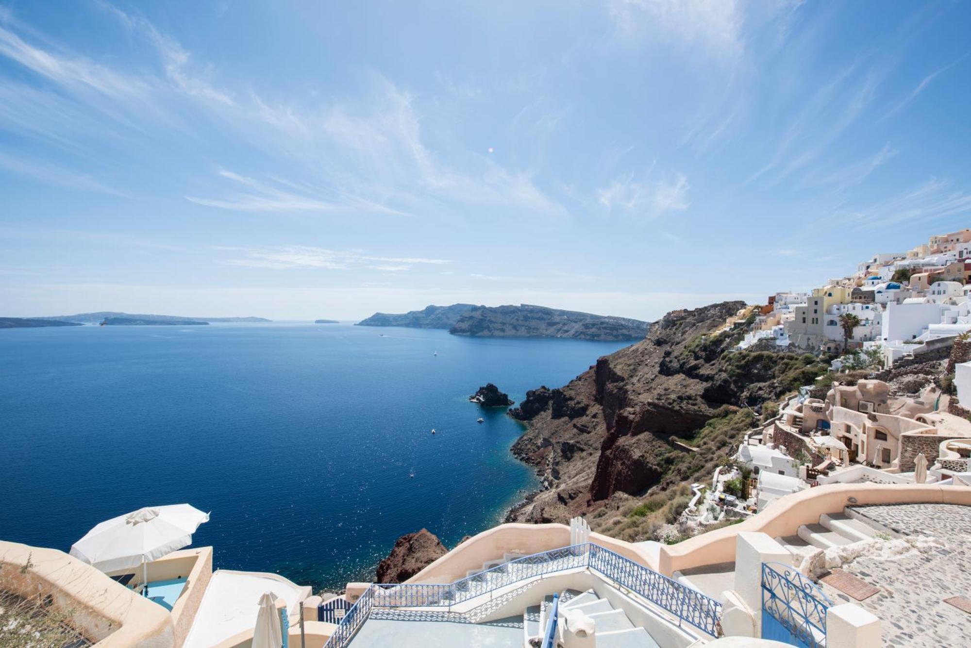 White Cave By Caldera * Oia (Santorini)