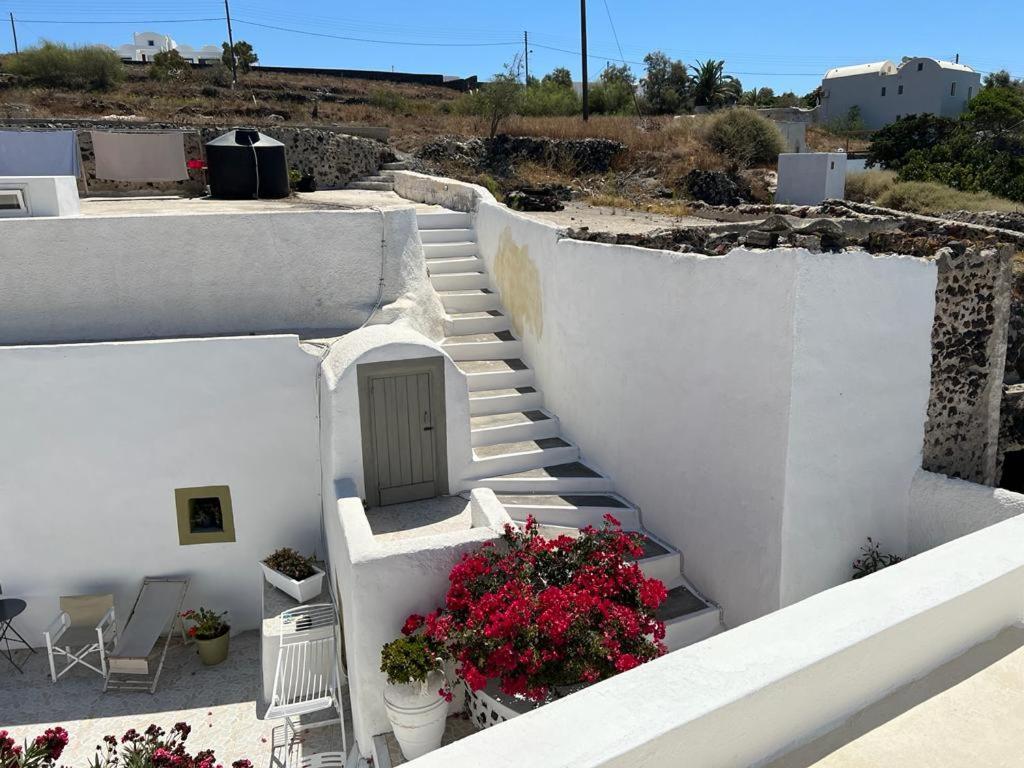 Palm Tree Hill * Oia (Santorini)