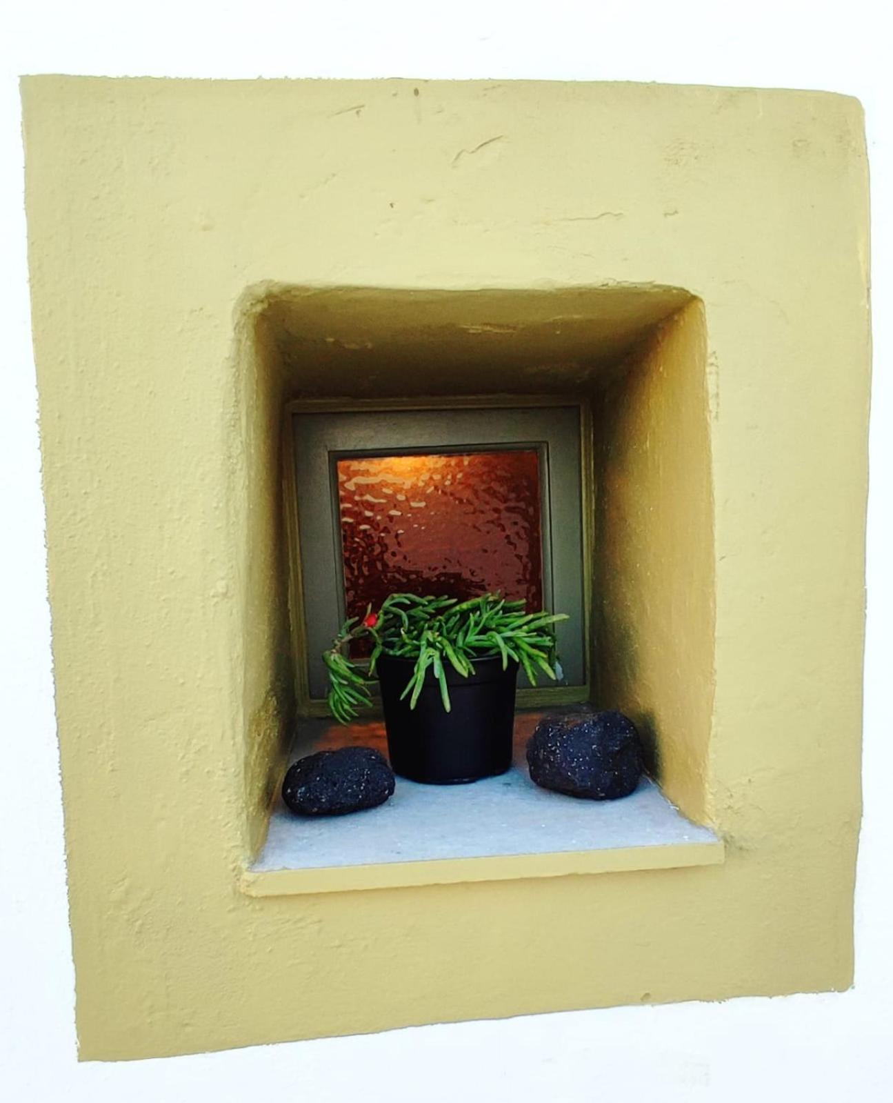 Palm Tree Hill Country house Oia (Santorini)