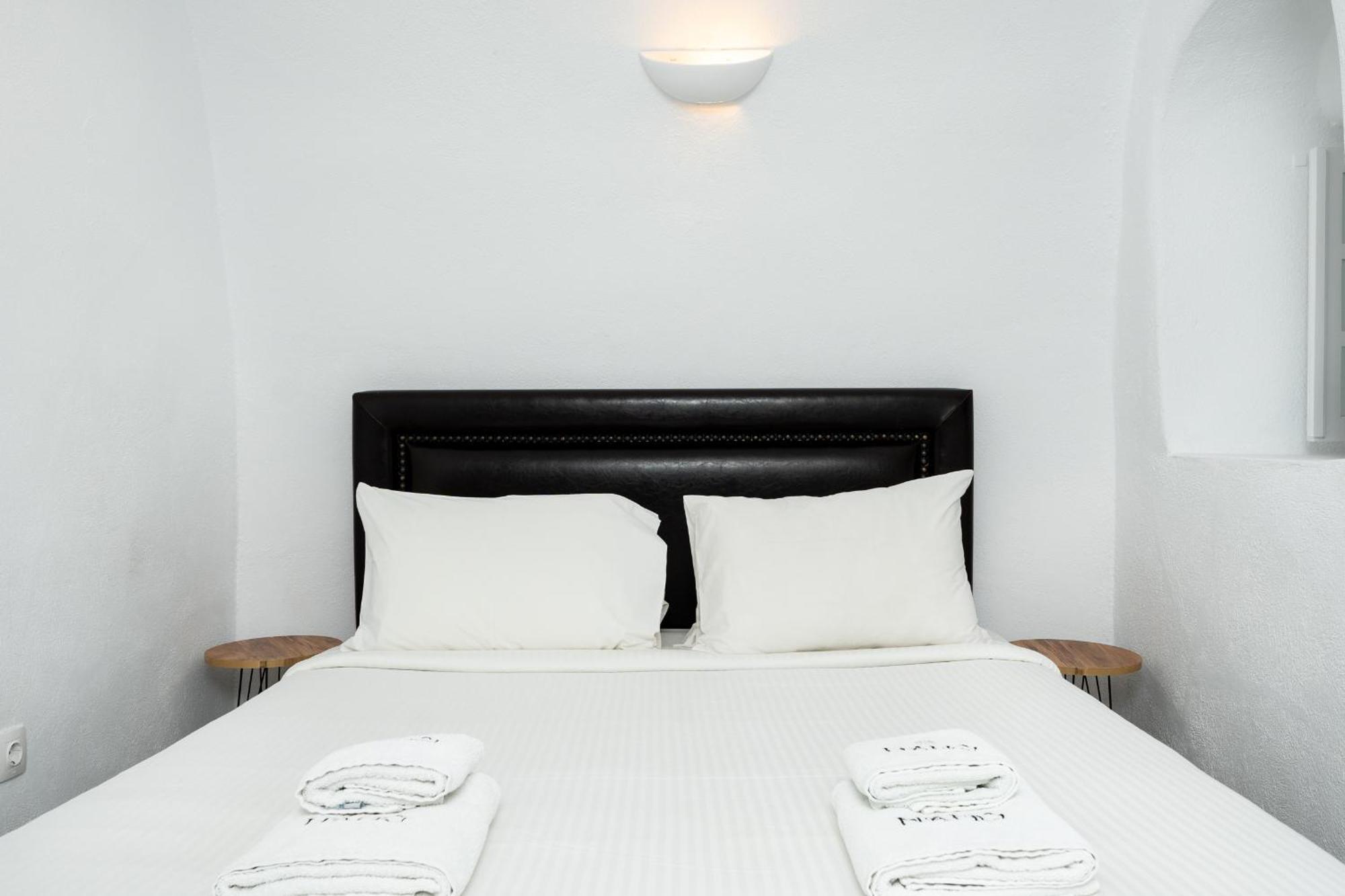 Nano Armonia Oia (Santorini)