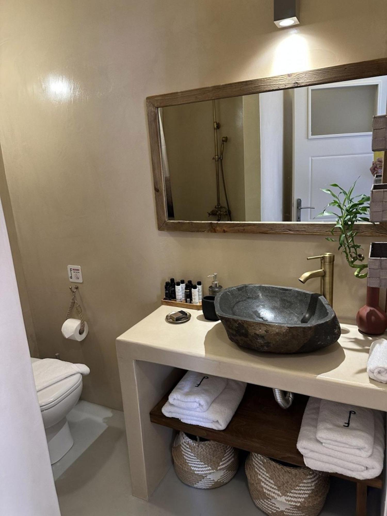 Villa Studio Finikia Santorini