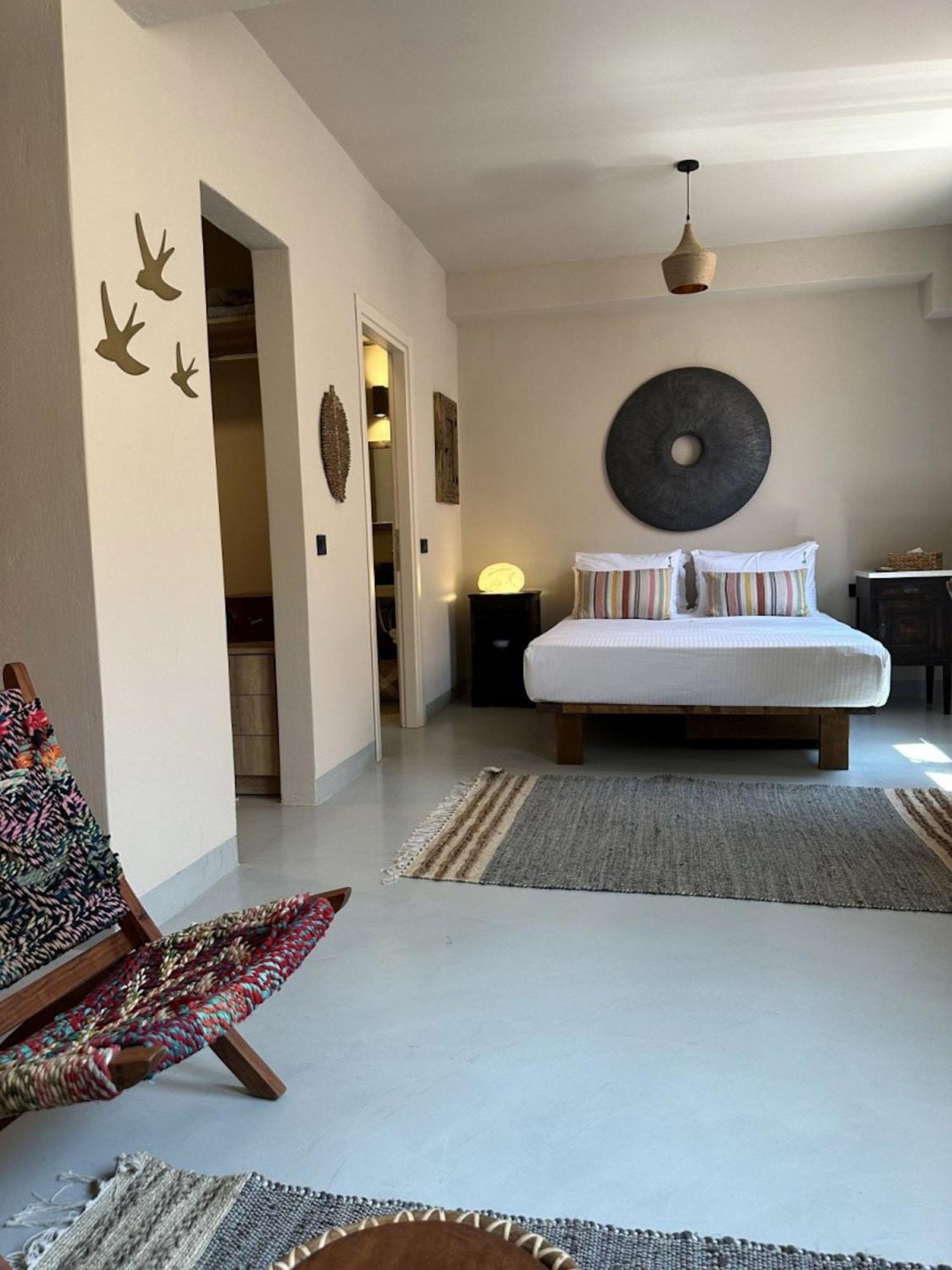 Studio Finikia Santorini Villa
