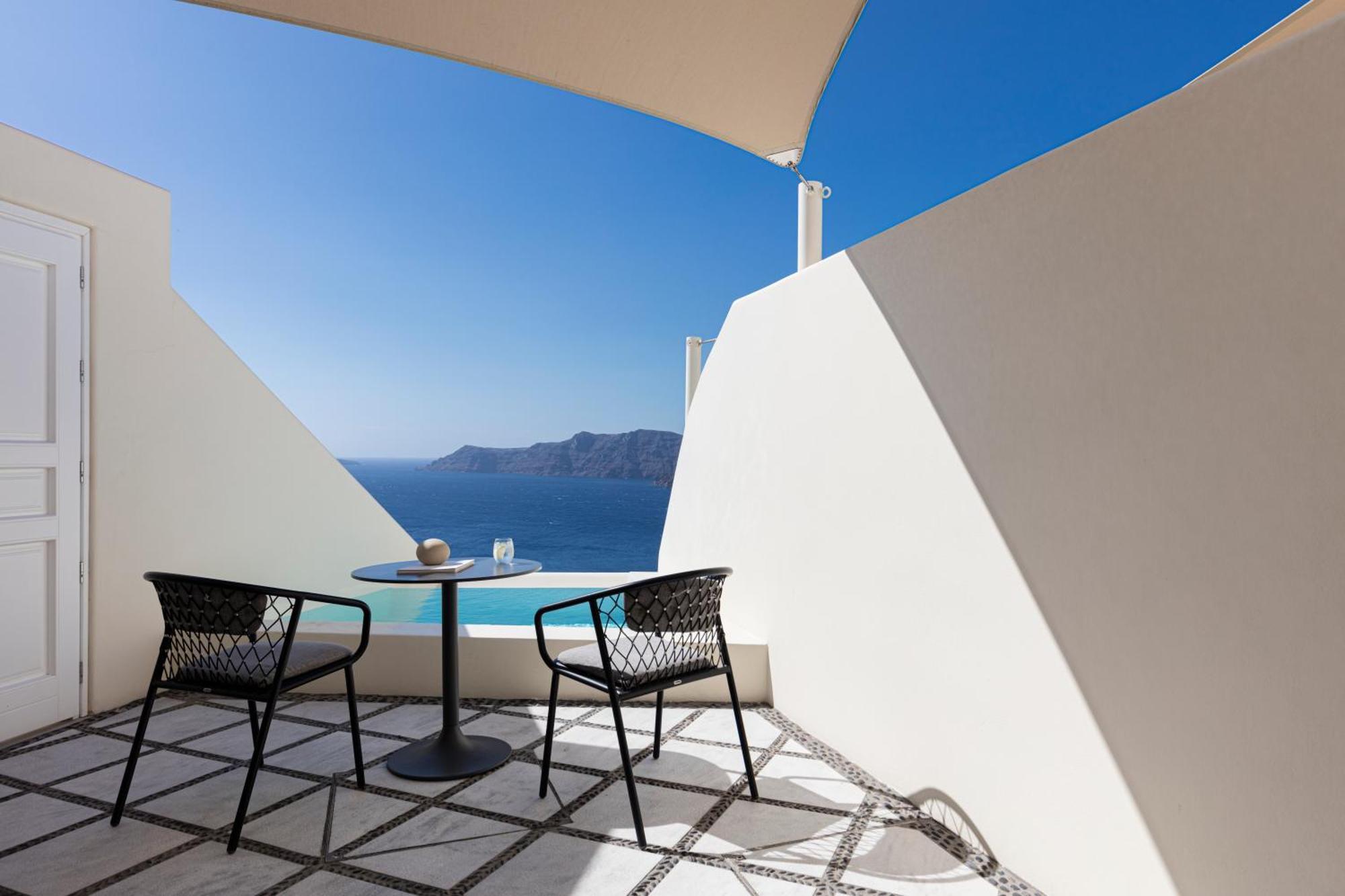 Canaves - Small Luxury Of The World