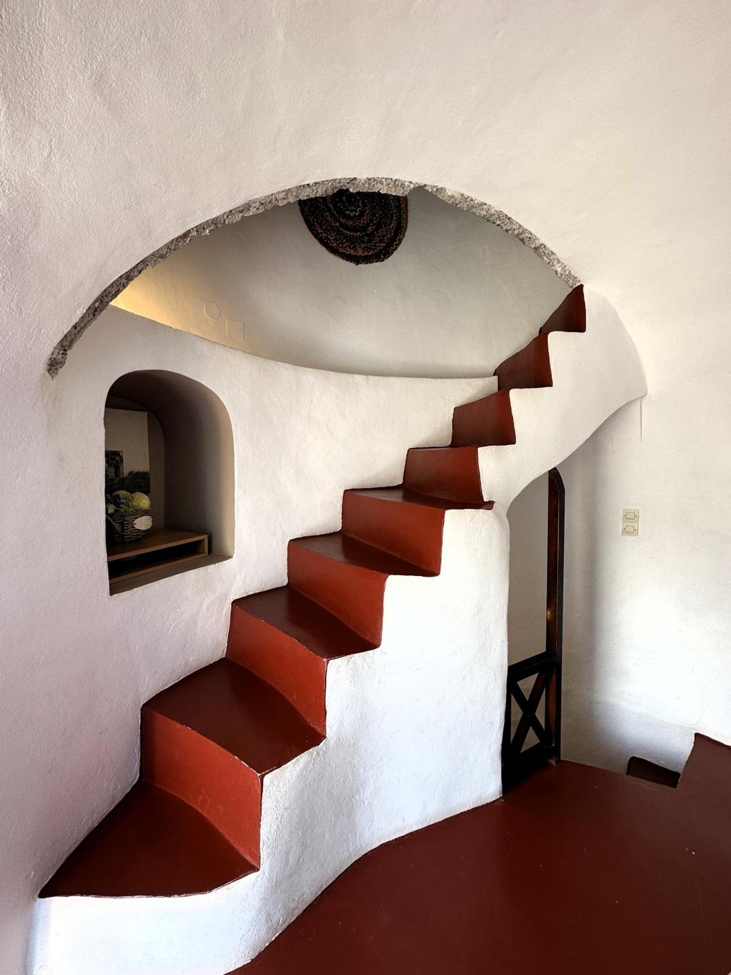 Lioyerma Windmill With Outdoor Hot Tub * Oia (Santorini)