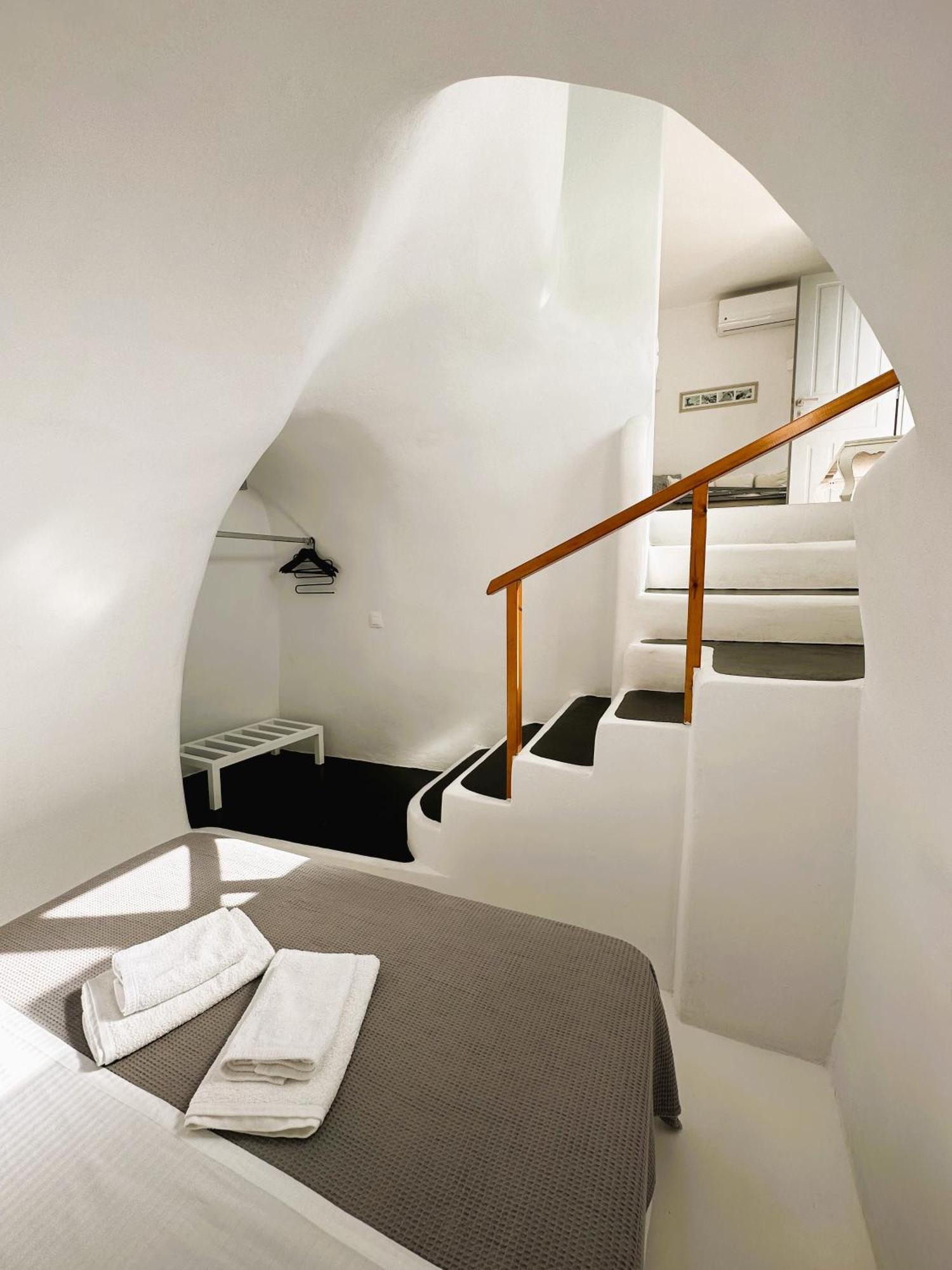 Lioyerma Cave Villa2 With Private Hot Tub Villa *