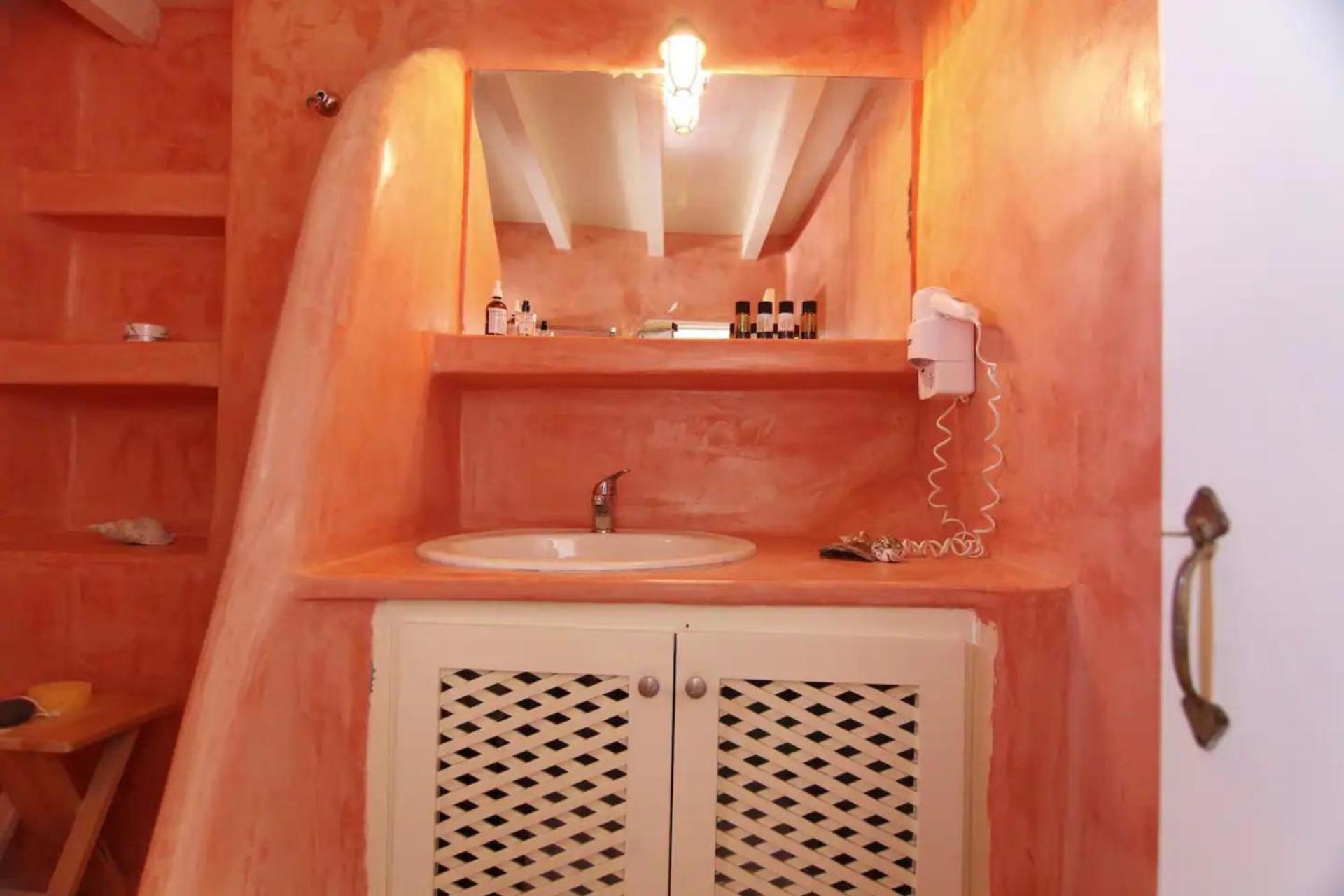 Luxury Cave At Oia, Greece * Oia (Santorini)