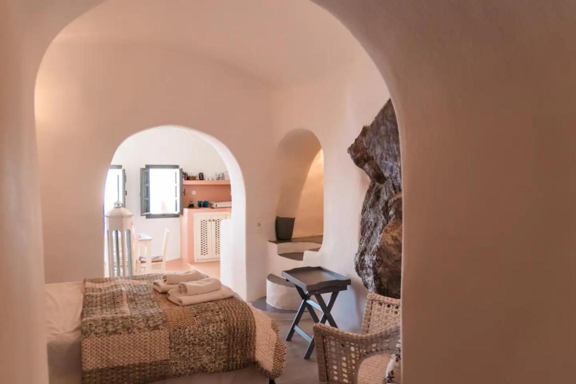 Holiday home Luxury Cave At Oia, Greece *