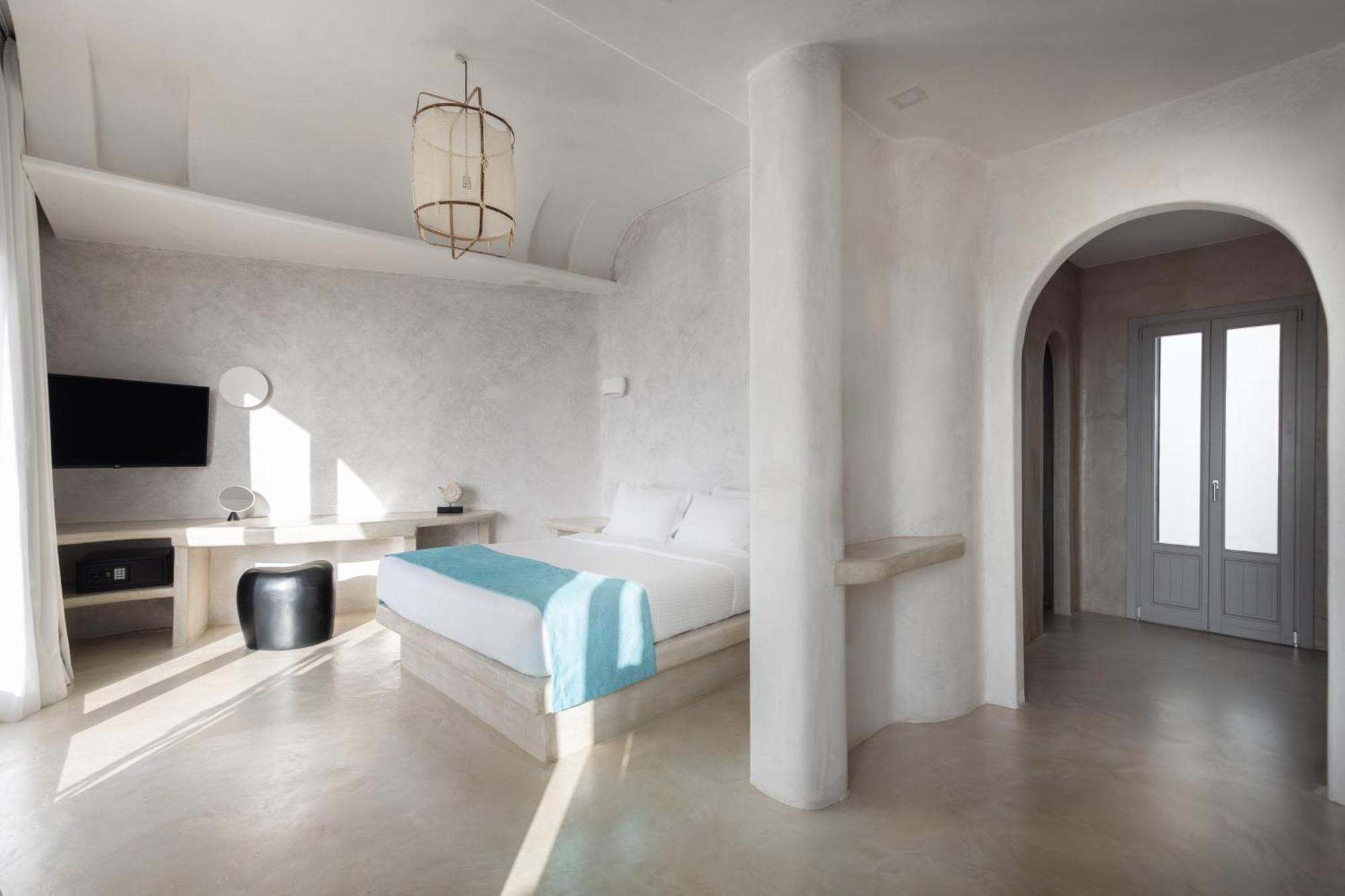 Danae Santorini Hotel