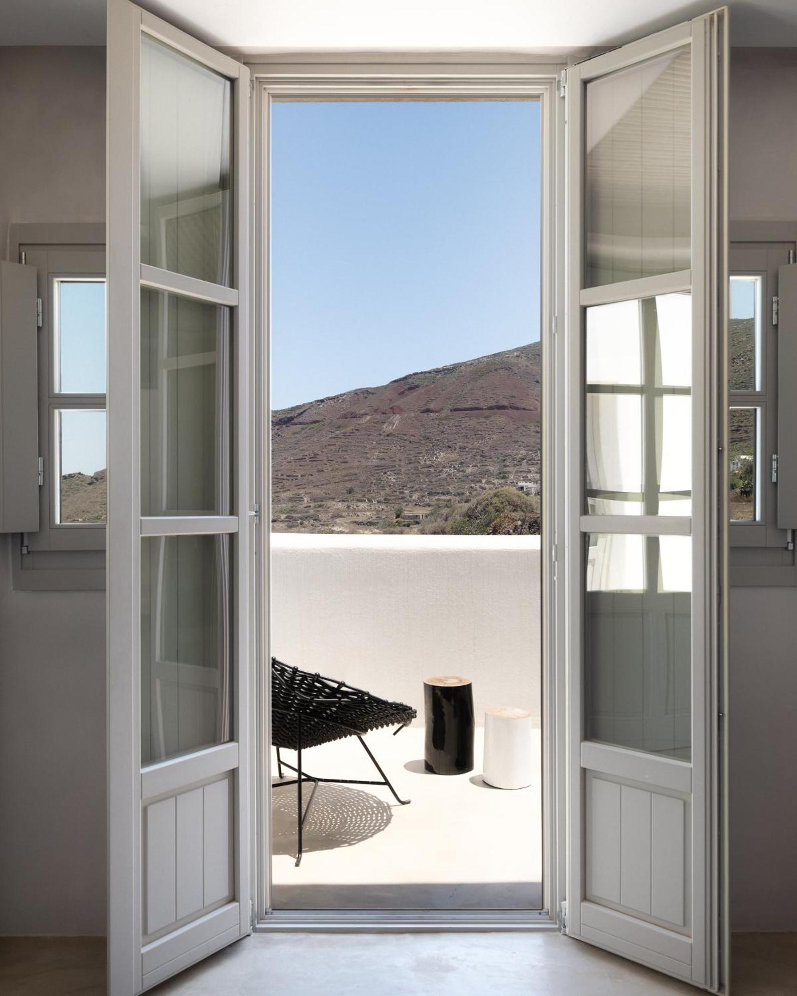 Danae Santorini 4*