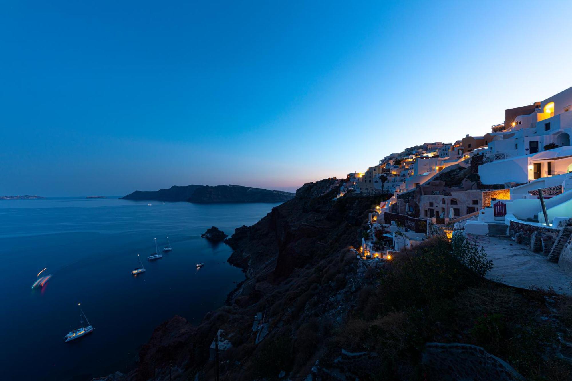 White Cave By Caldera Villa Oia (Santorini)