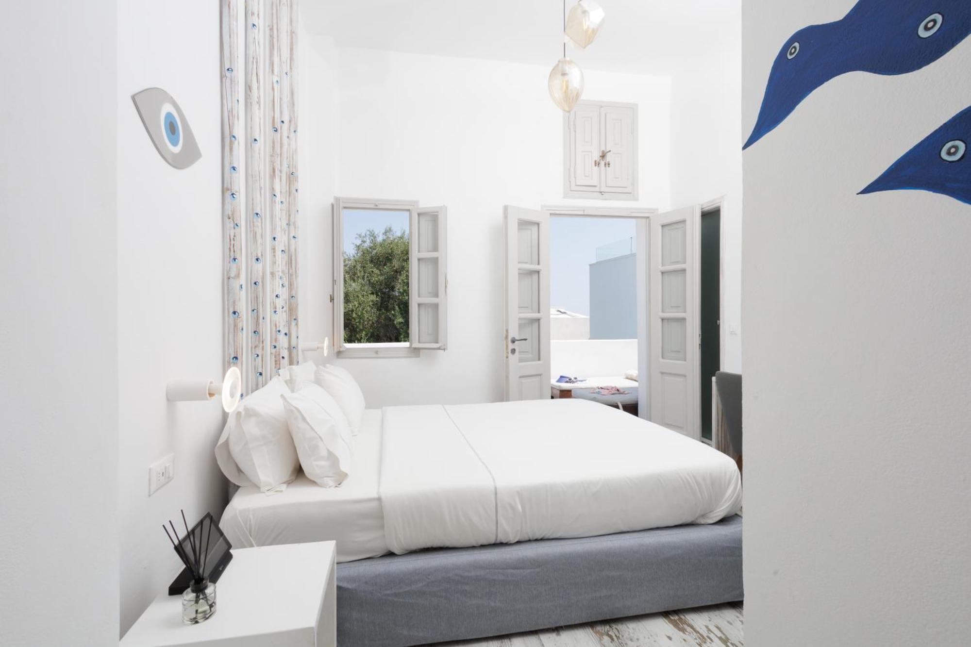 The Museum Project 4* Oia (Santorini)