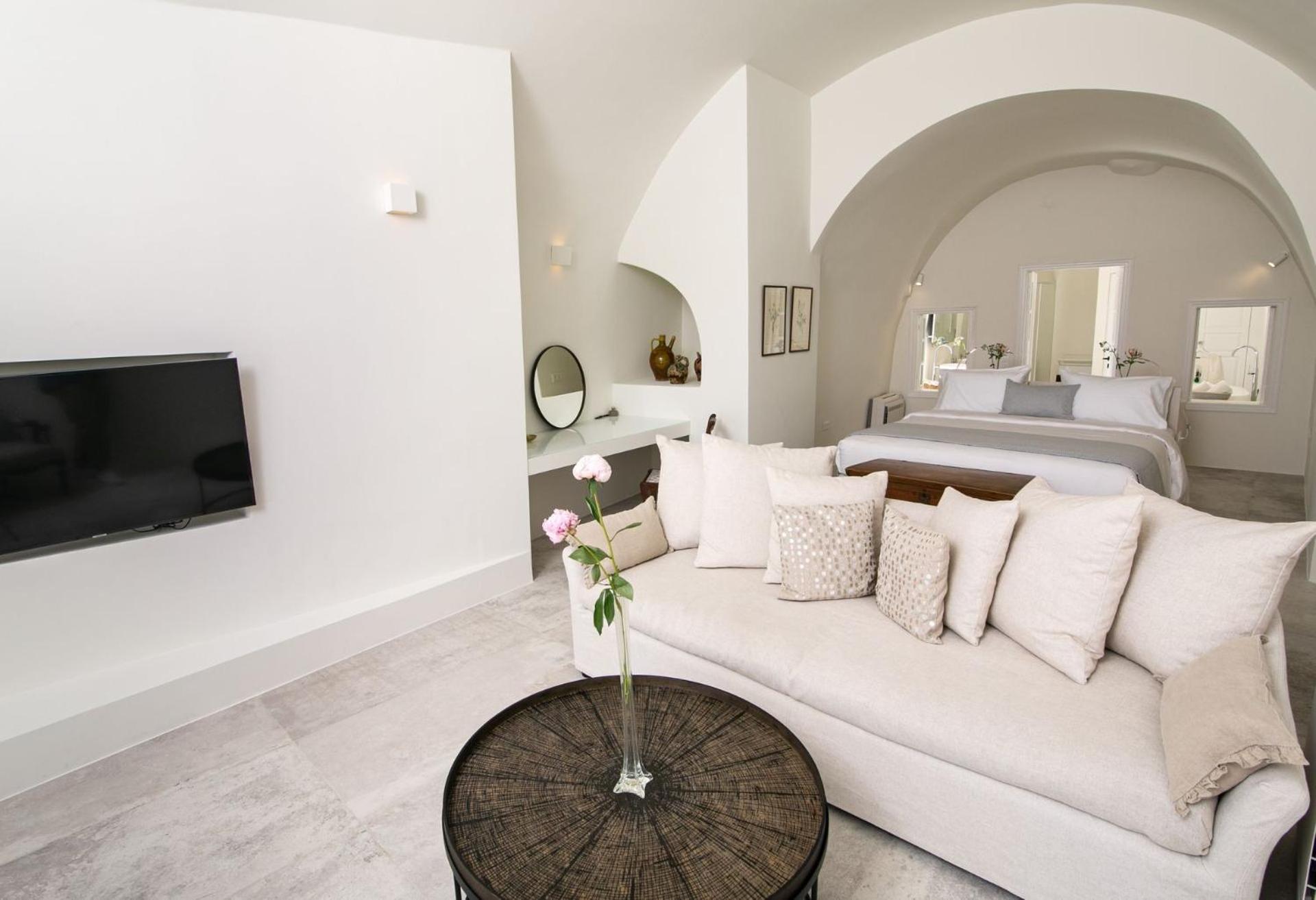 Villa Elegant Santorini Aloia Private Hot Tub Air Conditioning 1 Bedrooms