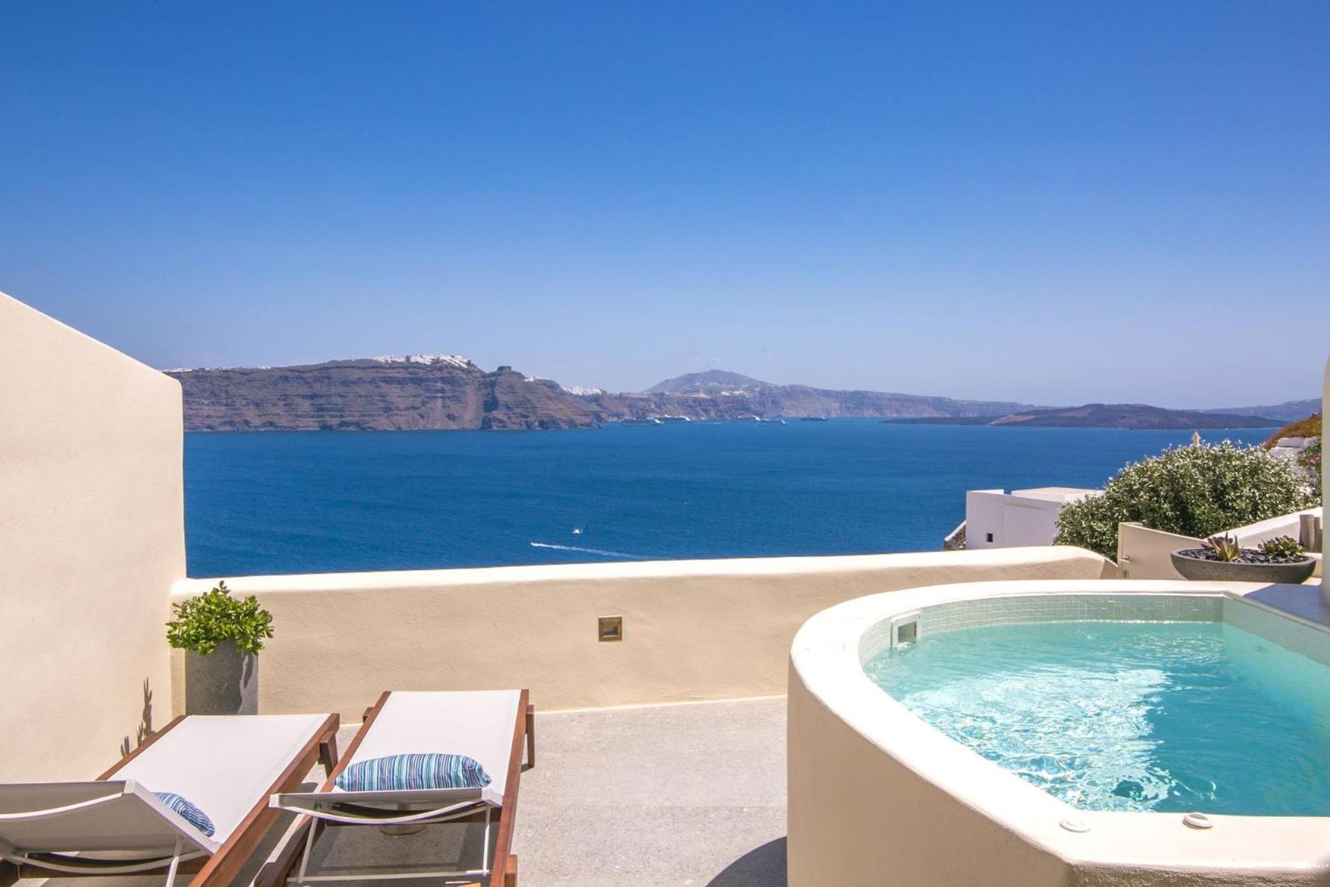 Elegant Santorini Aloia Private Hot Tub Air Conditioning 1 Bedrooms *