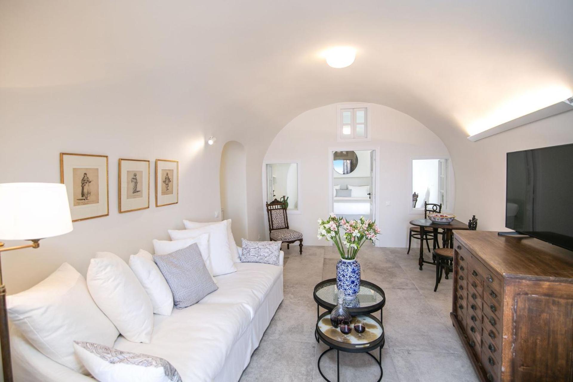 Villa Elegant Santorini Aloia Private Hot Tub Air Conditioning 1 Bedrooms