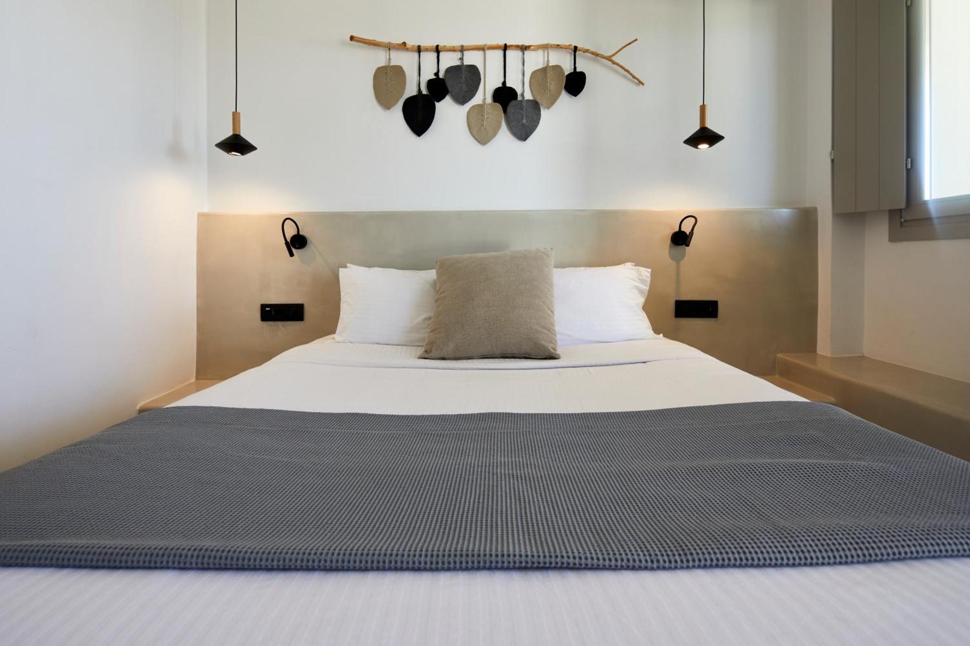 Adorno Hotel