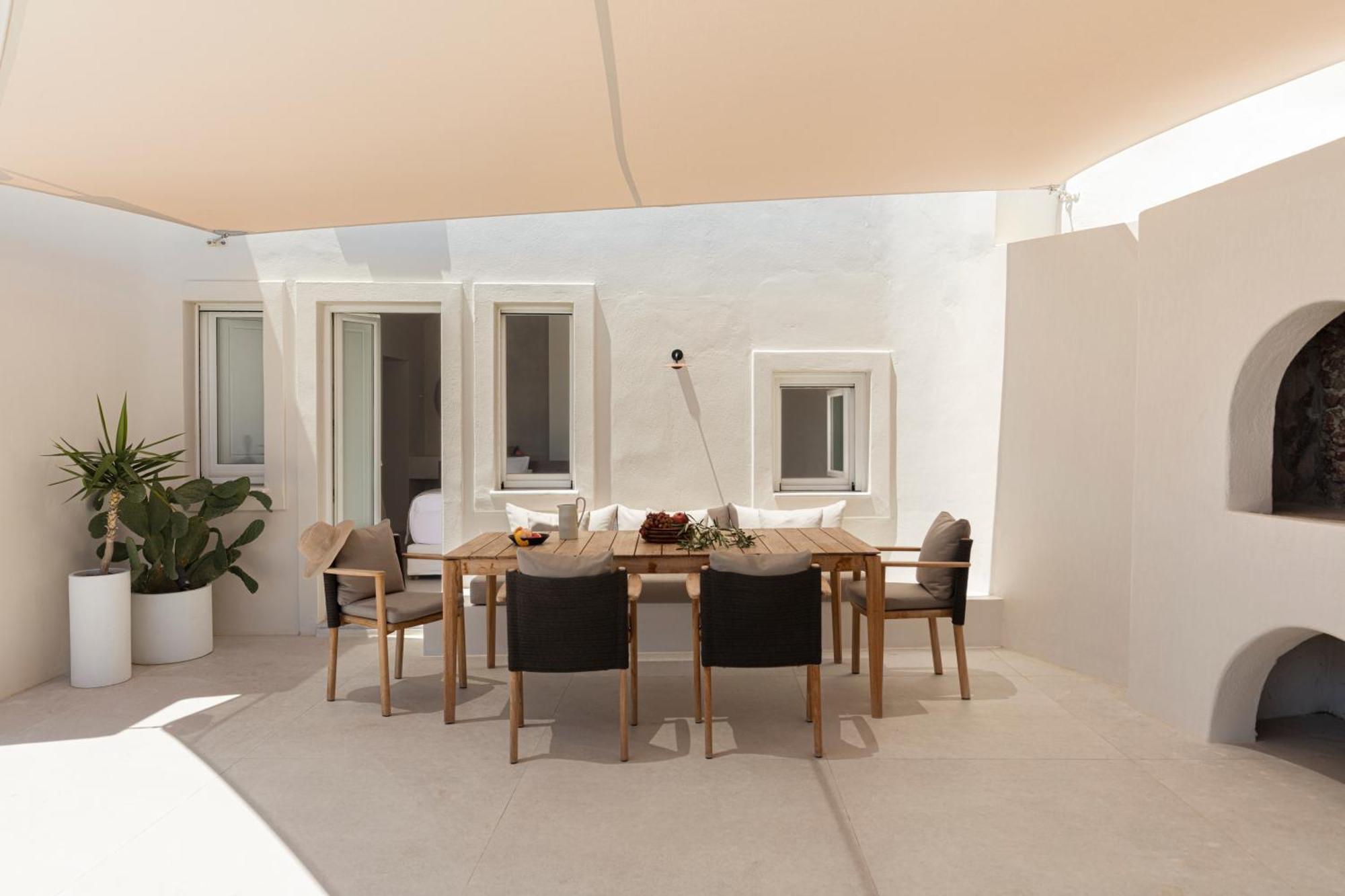 Canaves - Small Luxury Of The World Oia (Santorini)