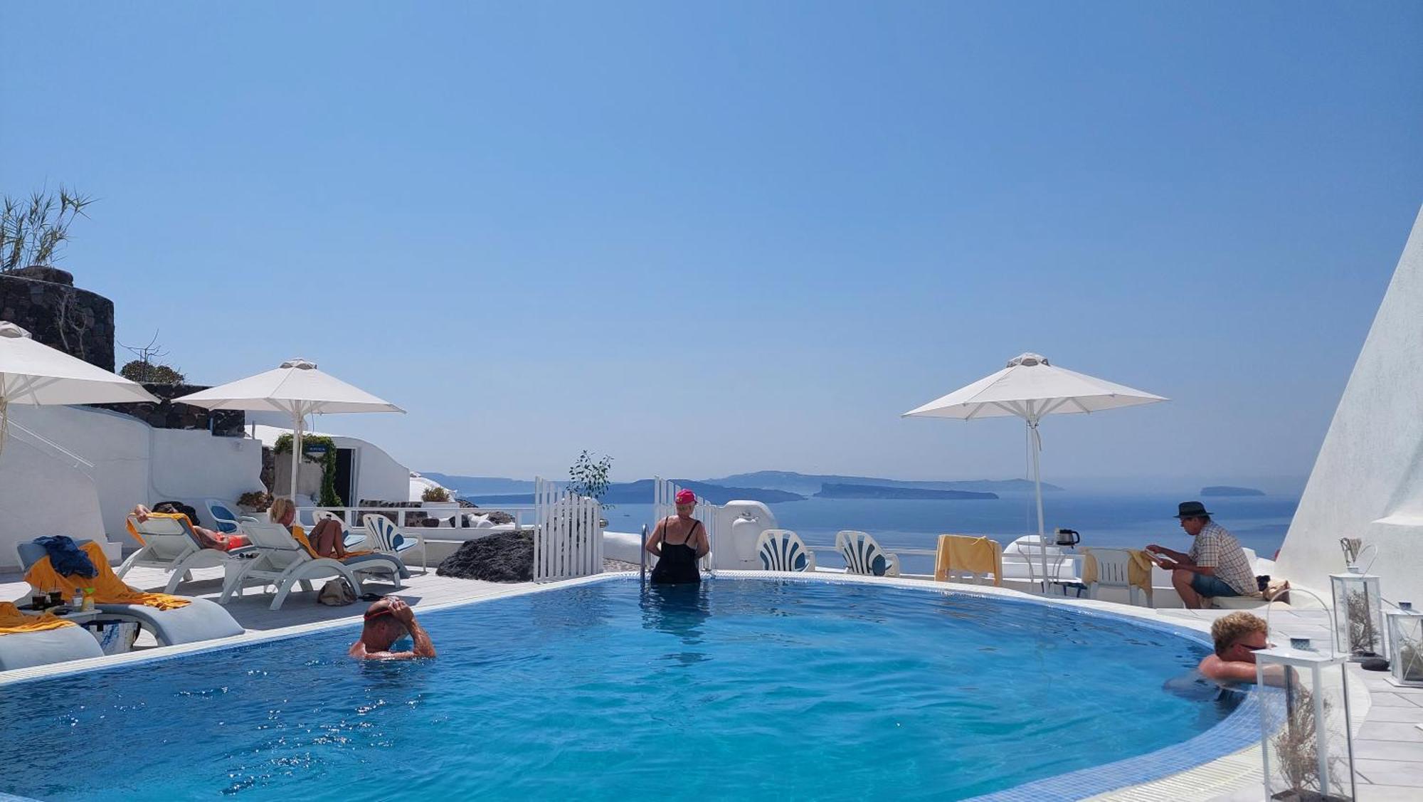 Olympic Oia (Santorini)
