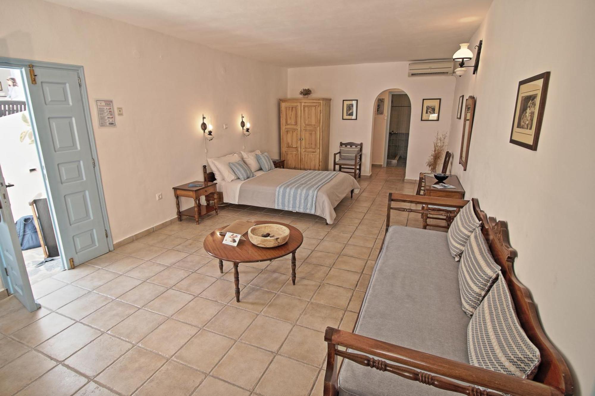 Aethrio Aparthotel Ia