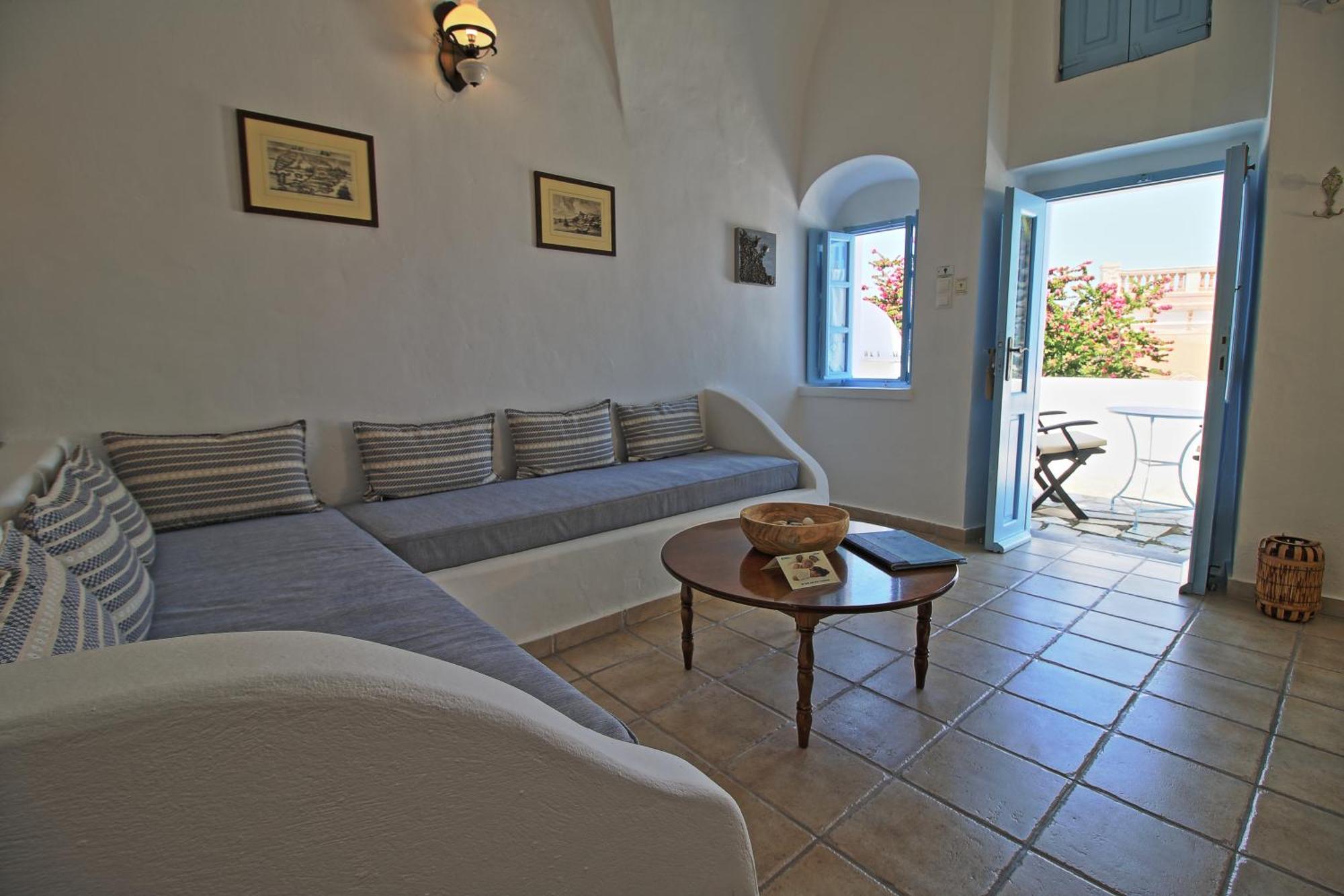 Aethrio Sunset Village - Oia (Santorini)