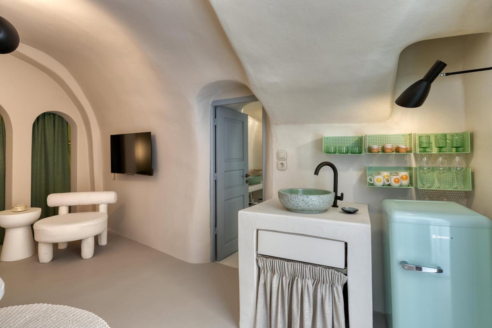 Hermes Cave House By Oias Local Cave *