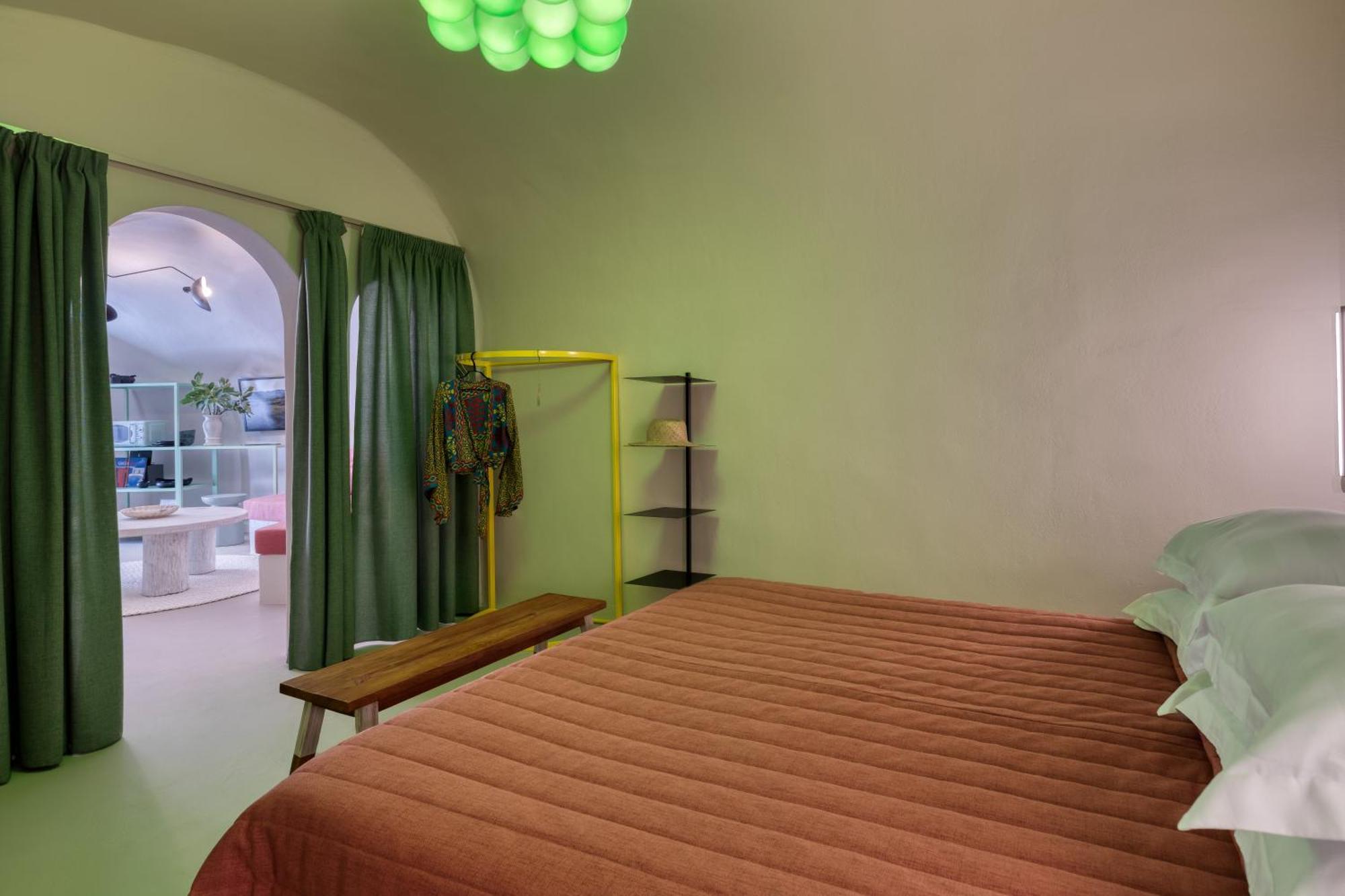 Apartamento Hermes Cave House By Oias Local Cave Oía