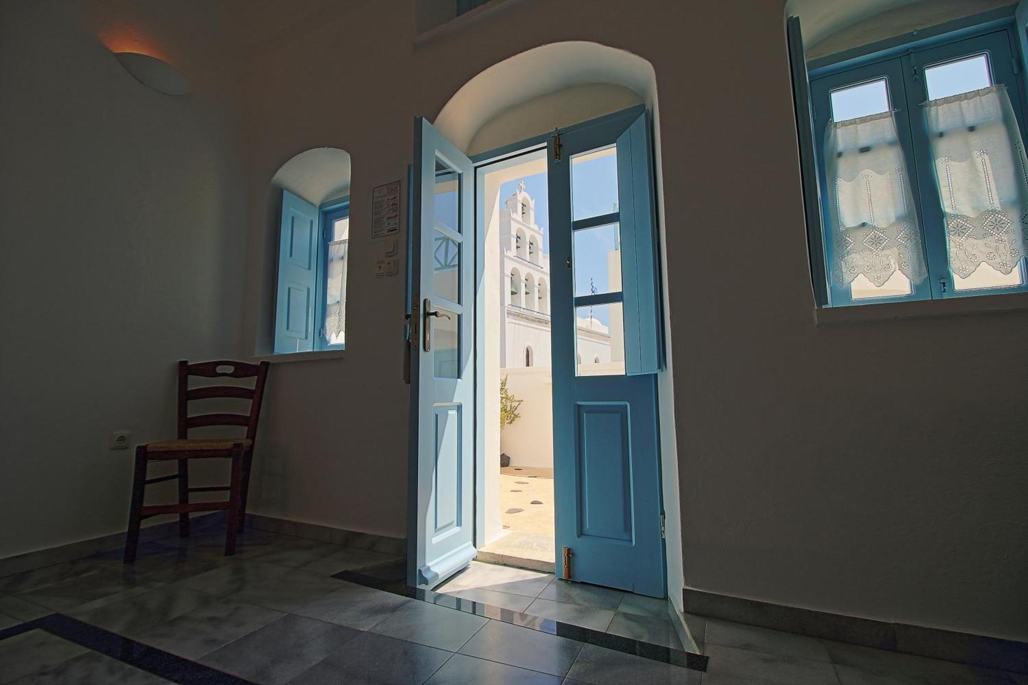 Aethrio Aparthotel Ia