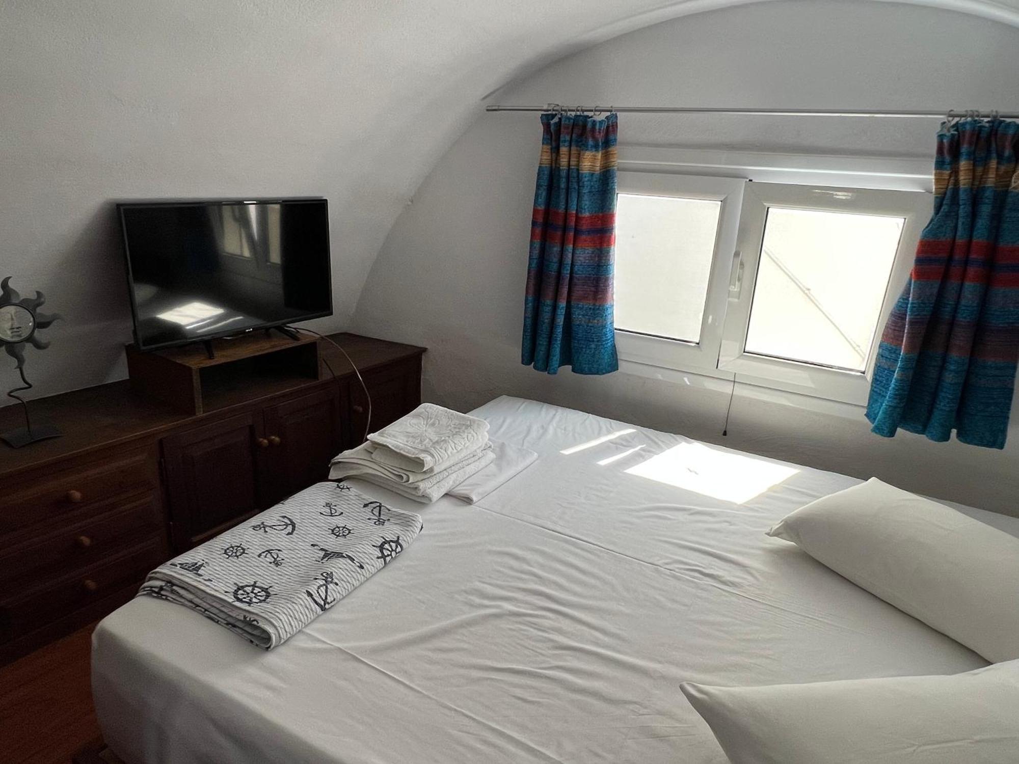 Sunset View Apartment Oia (Santorini)