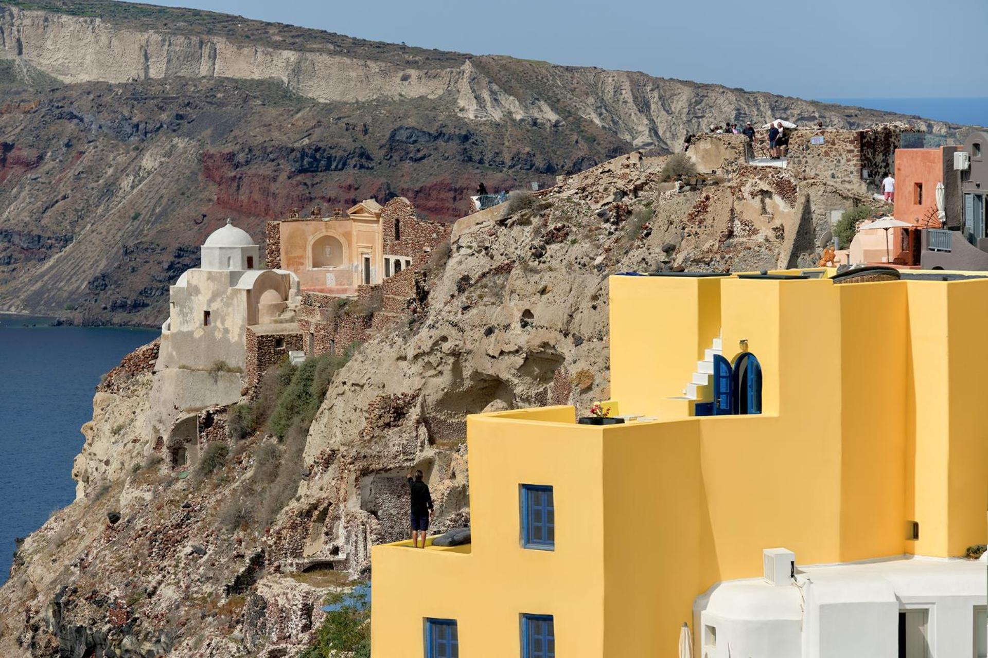 Ilivatos - Elegant On The Caldera's Edge Villa Oia (Santorini)
