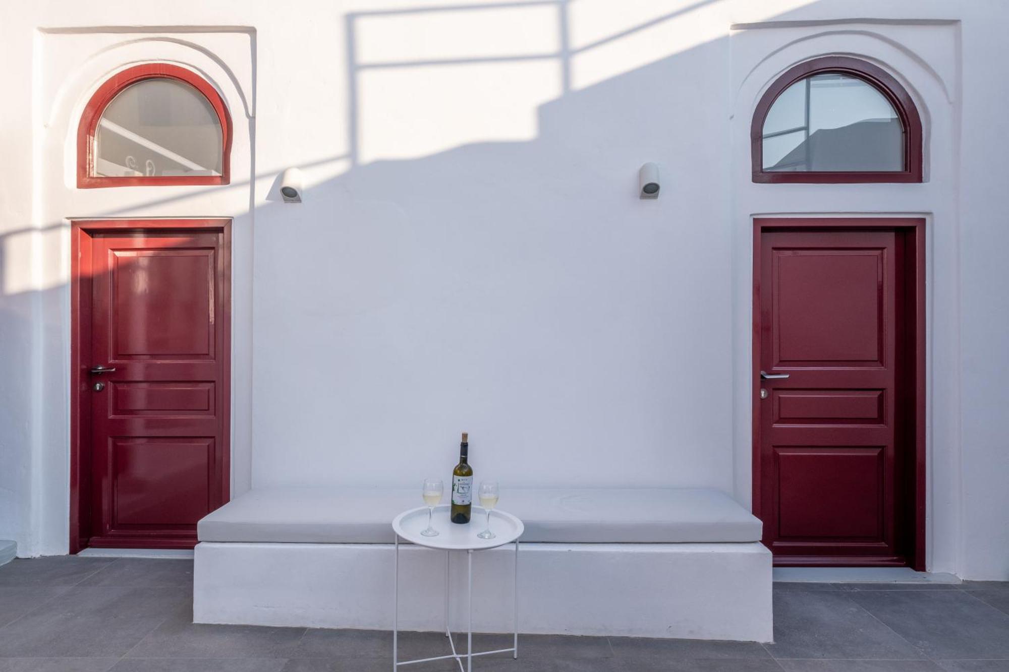 Aparthotel Outopoia Cave Oia (Santorini)