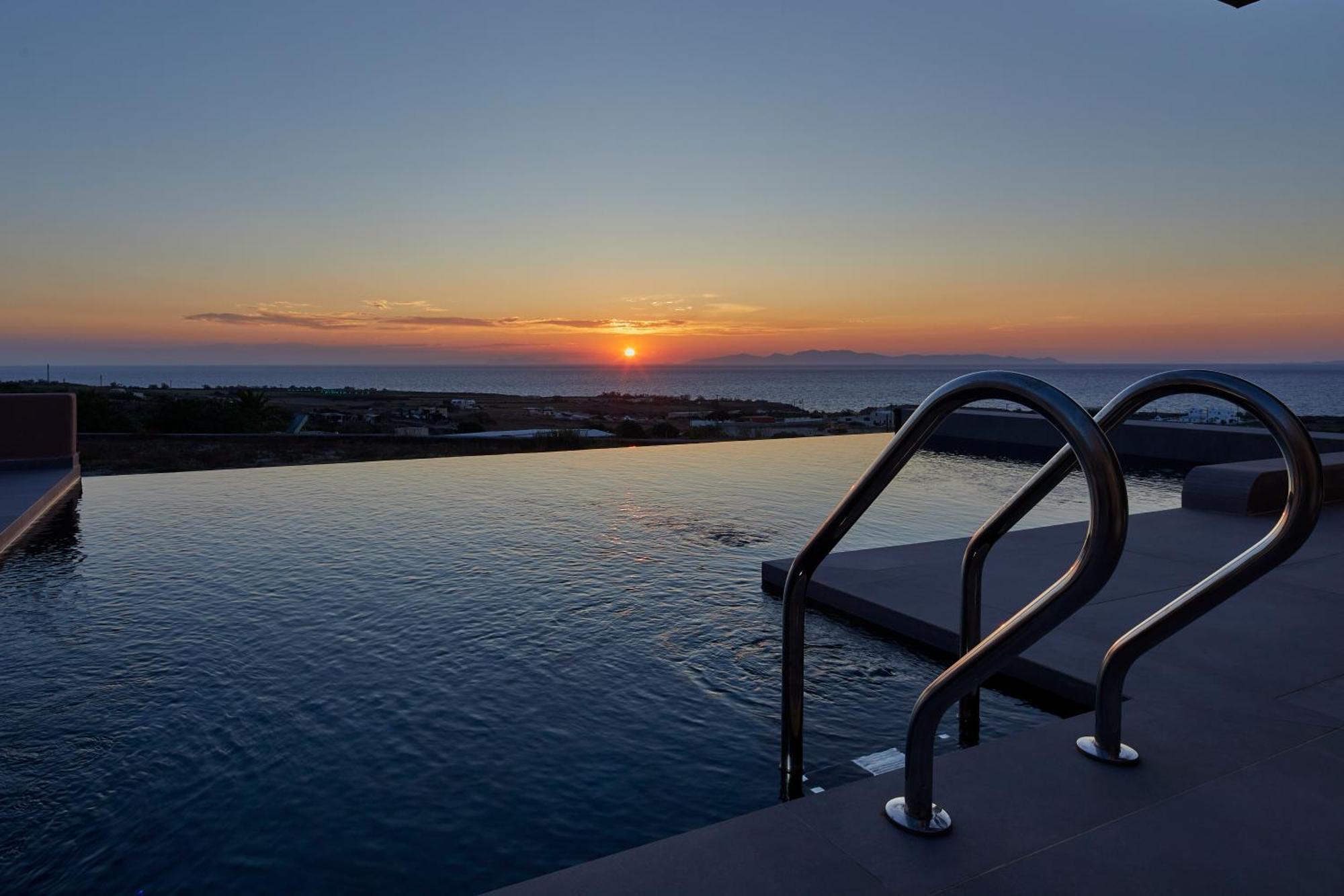 Myst Boutique Oia (Santorini)