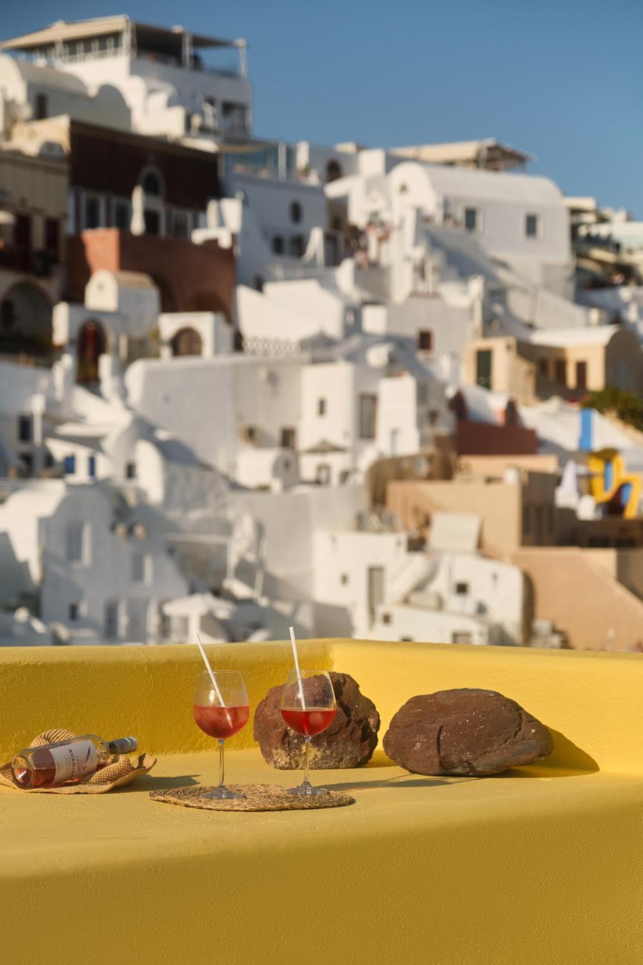 Ilivatos - Elegant On The Caldera's Edge Villa *