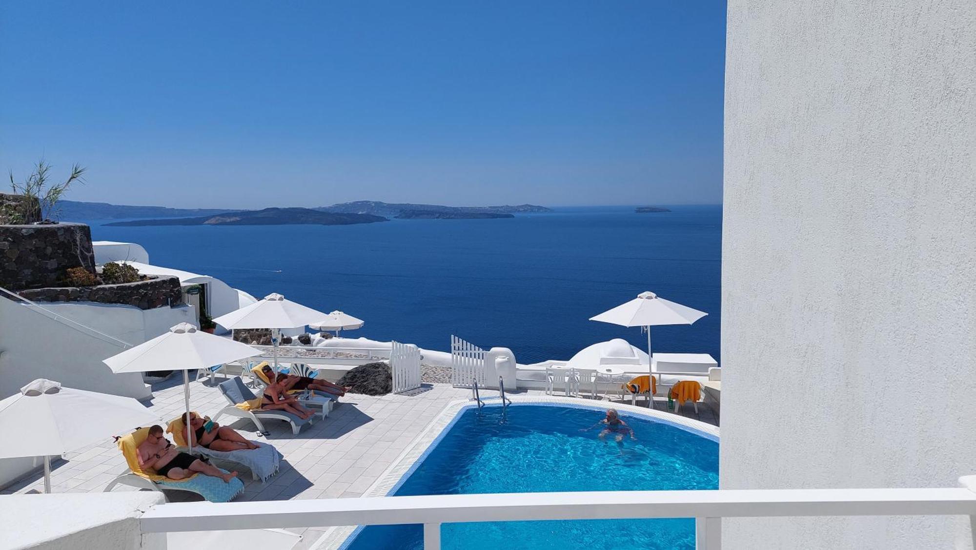 Olympic Aparthotel Oia (Santorini)