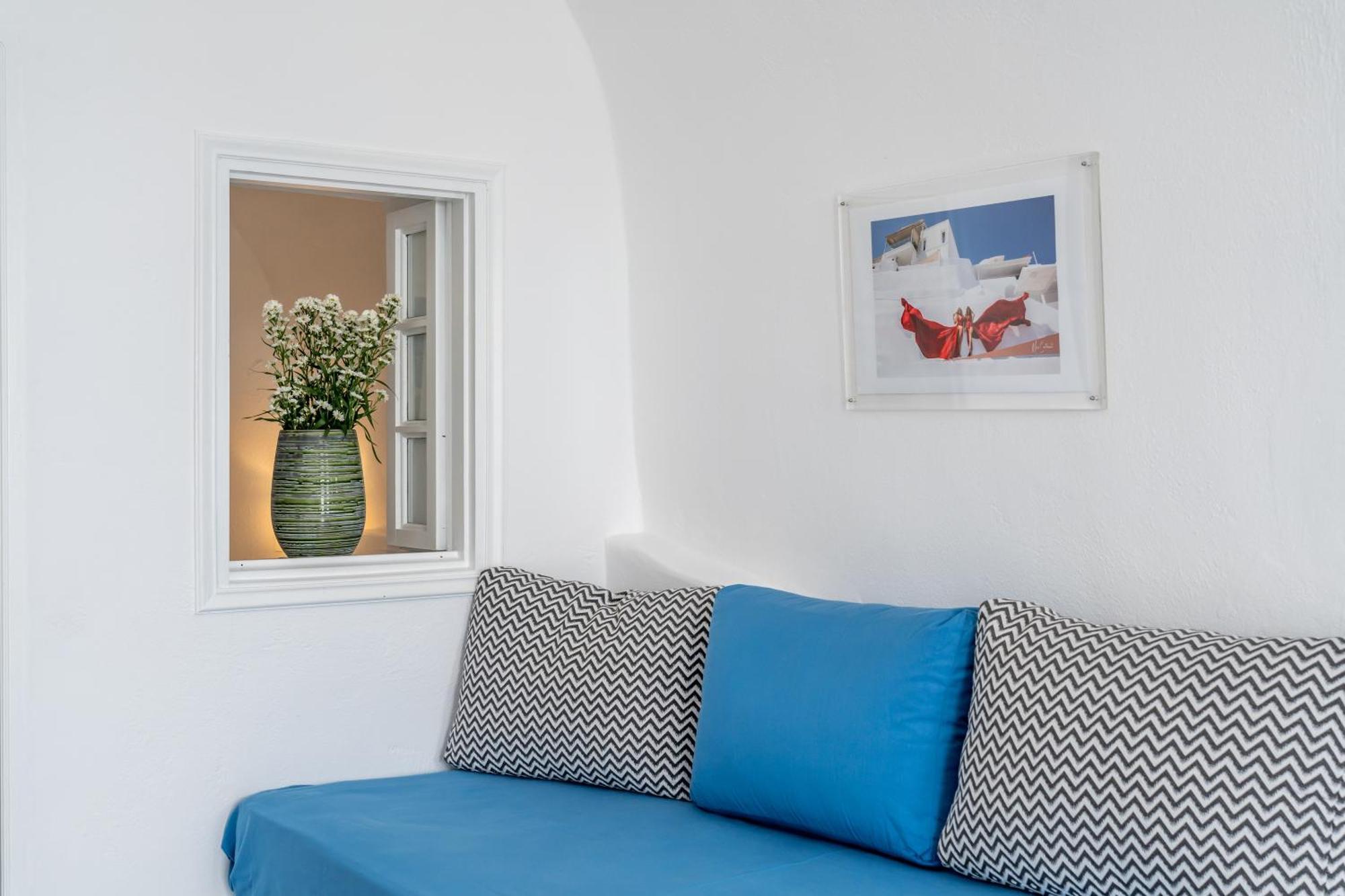 Vogue 3* Oia (Santorini)