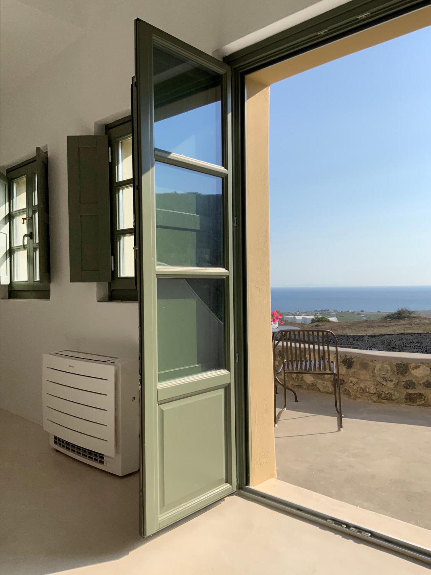 Ambelia Traditional Aparthotel