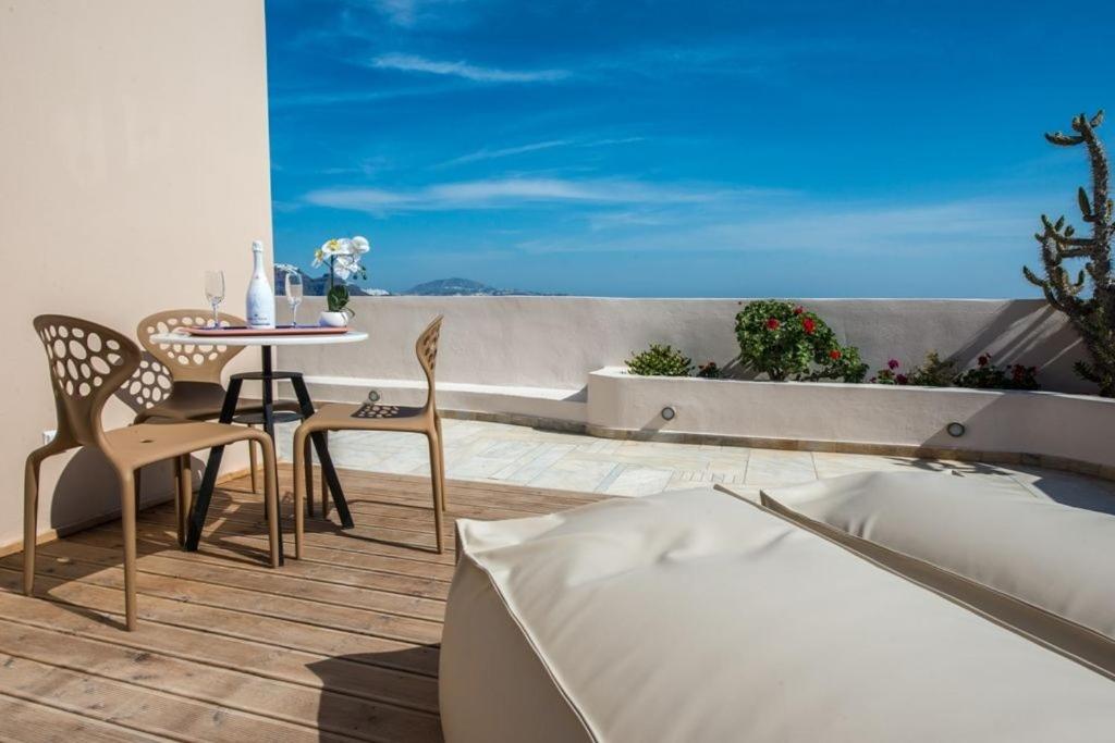 Pbs One Bedroom Villa With Outdoor Hot Tub Oia *