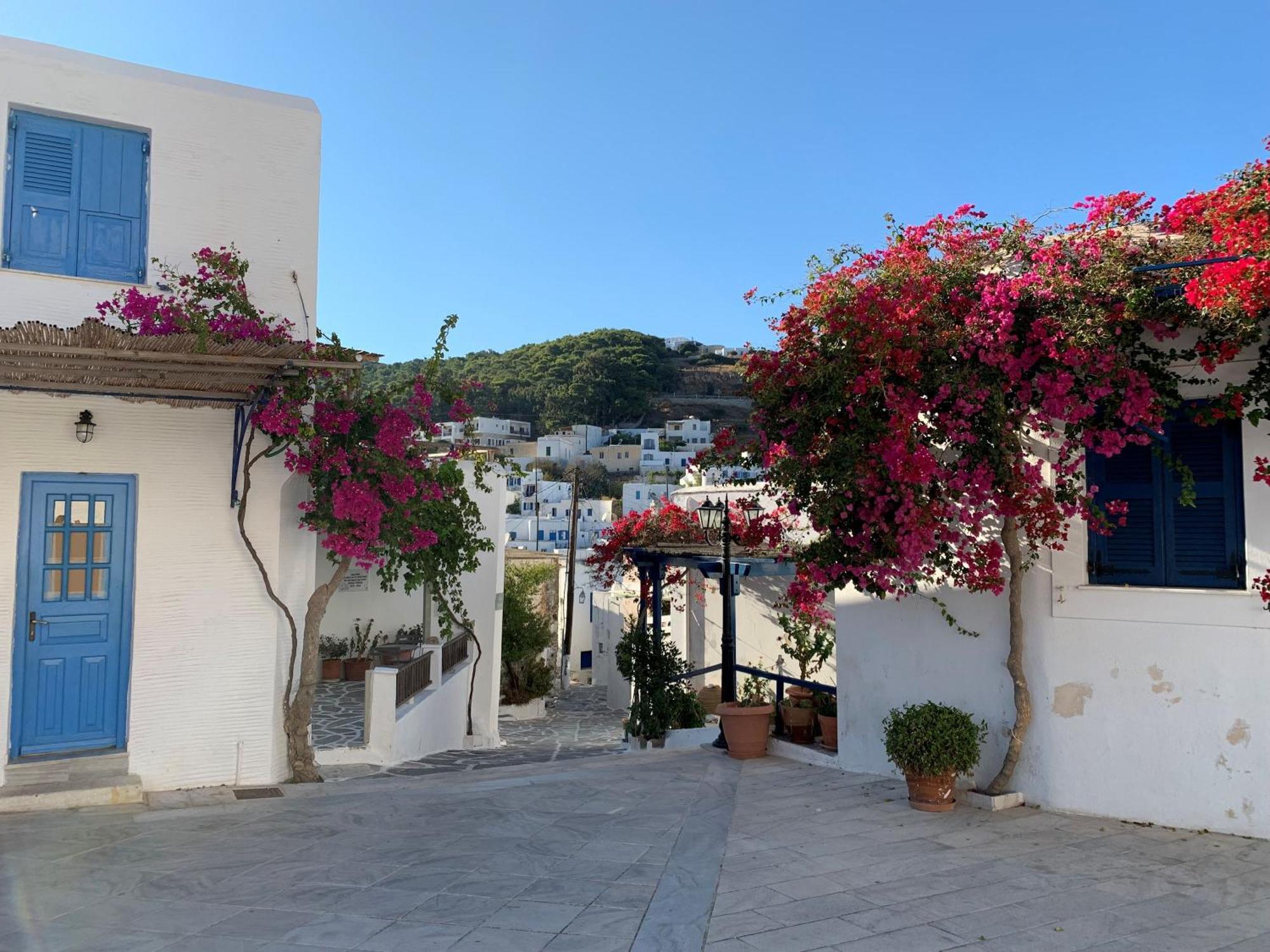 Pbs One Bedroom Villa With Outdoor Hot Tub Oia Villa Oia (Santorini)