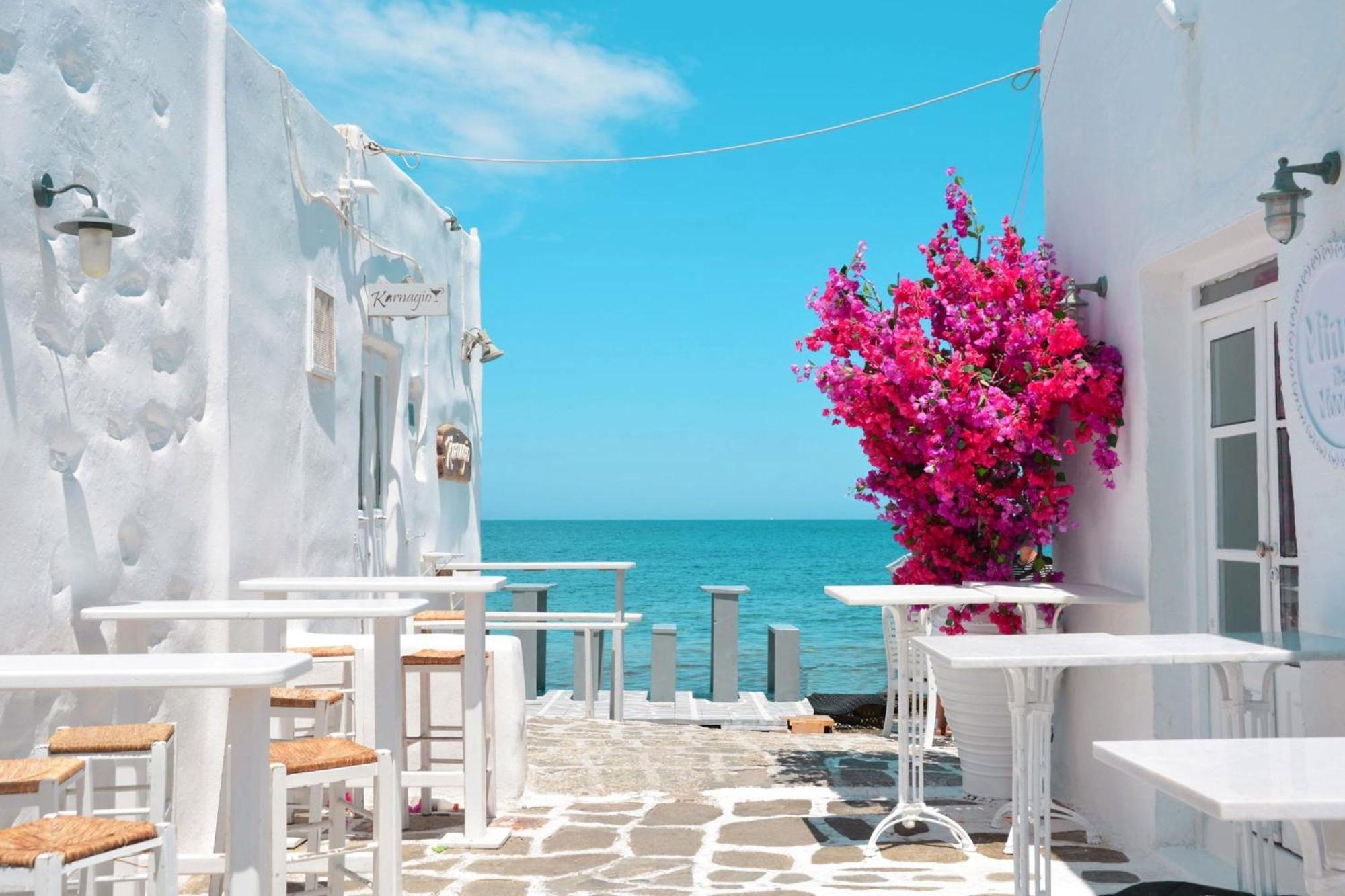 Villa Pbs One Bedroom Villa With Outdoor Hot Tub Oia