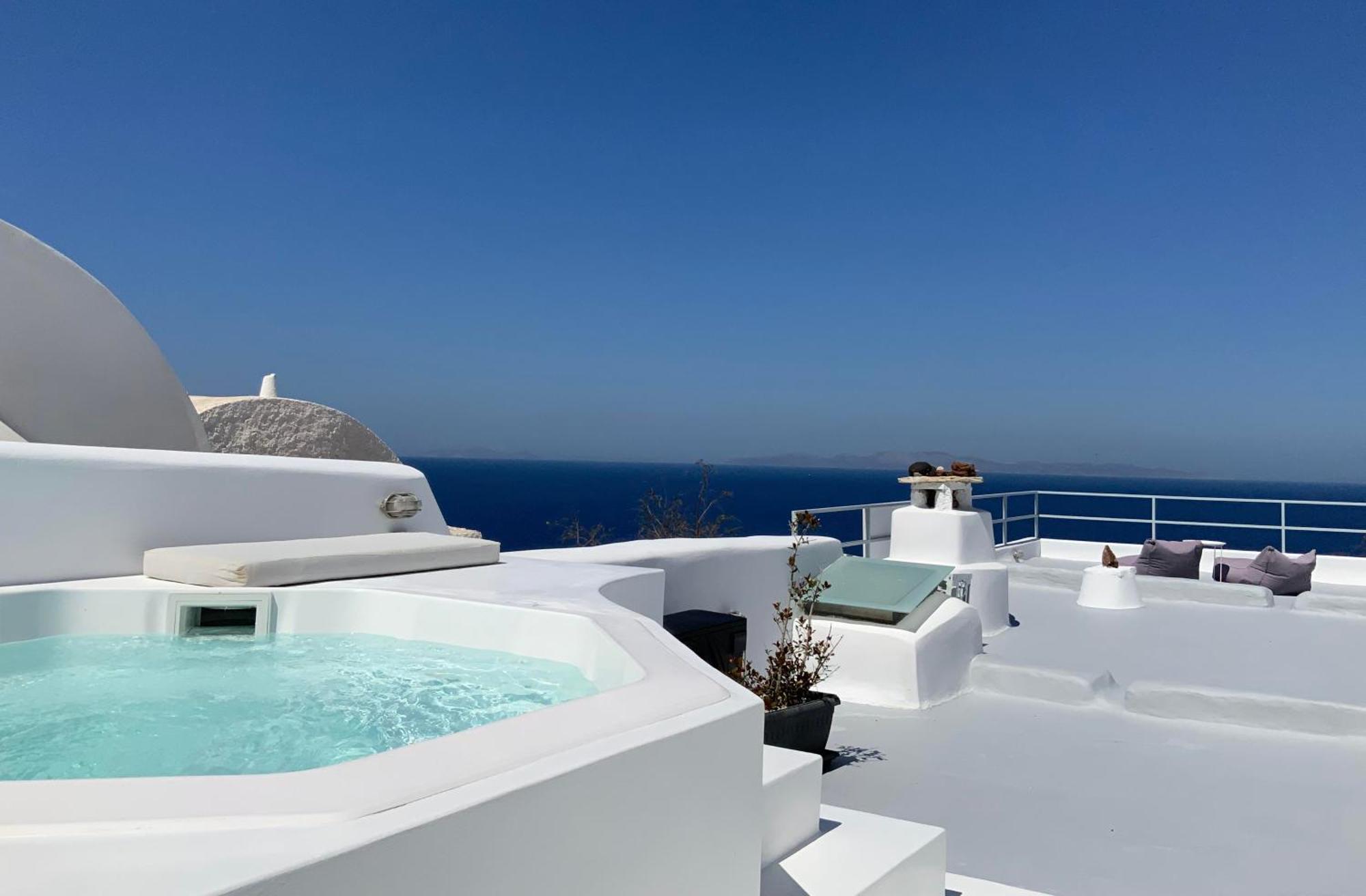 Outopoia Cave * Oia (Santorini)