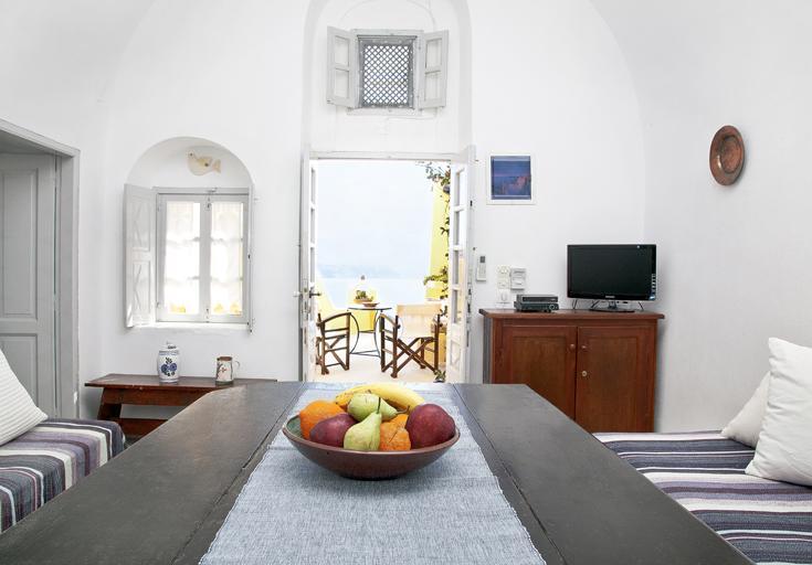 Zoe Aegeas Traditional 3*