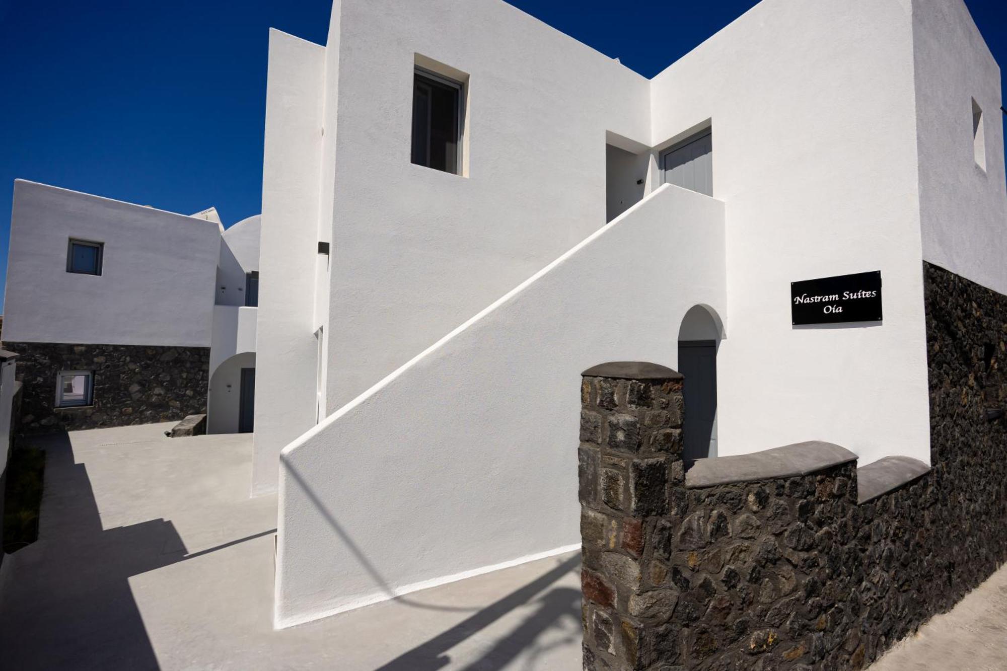 Nastram Aparthotel Oia (Santorini)