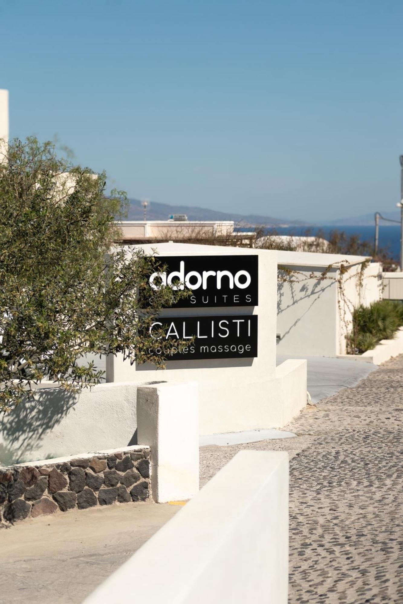 Adorno Oia (Santorini)